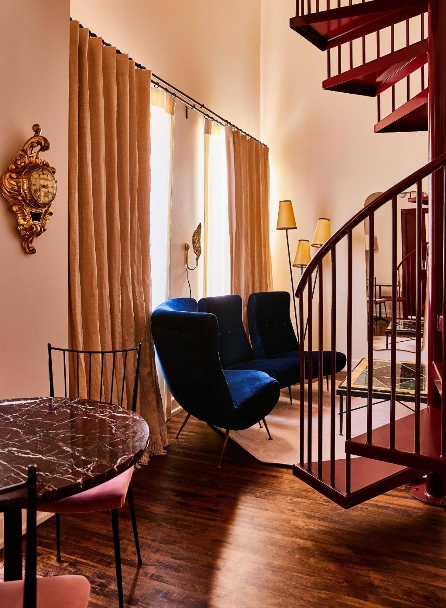 Queen Suite