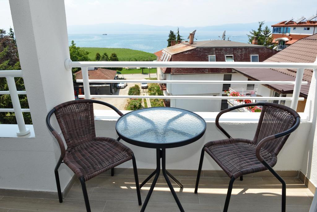Double Room Lake View