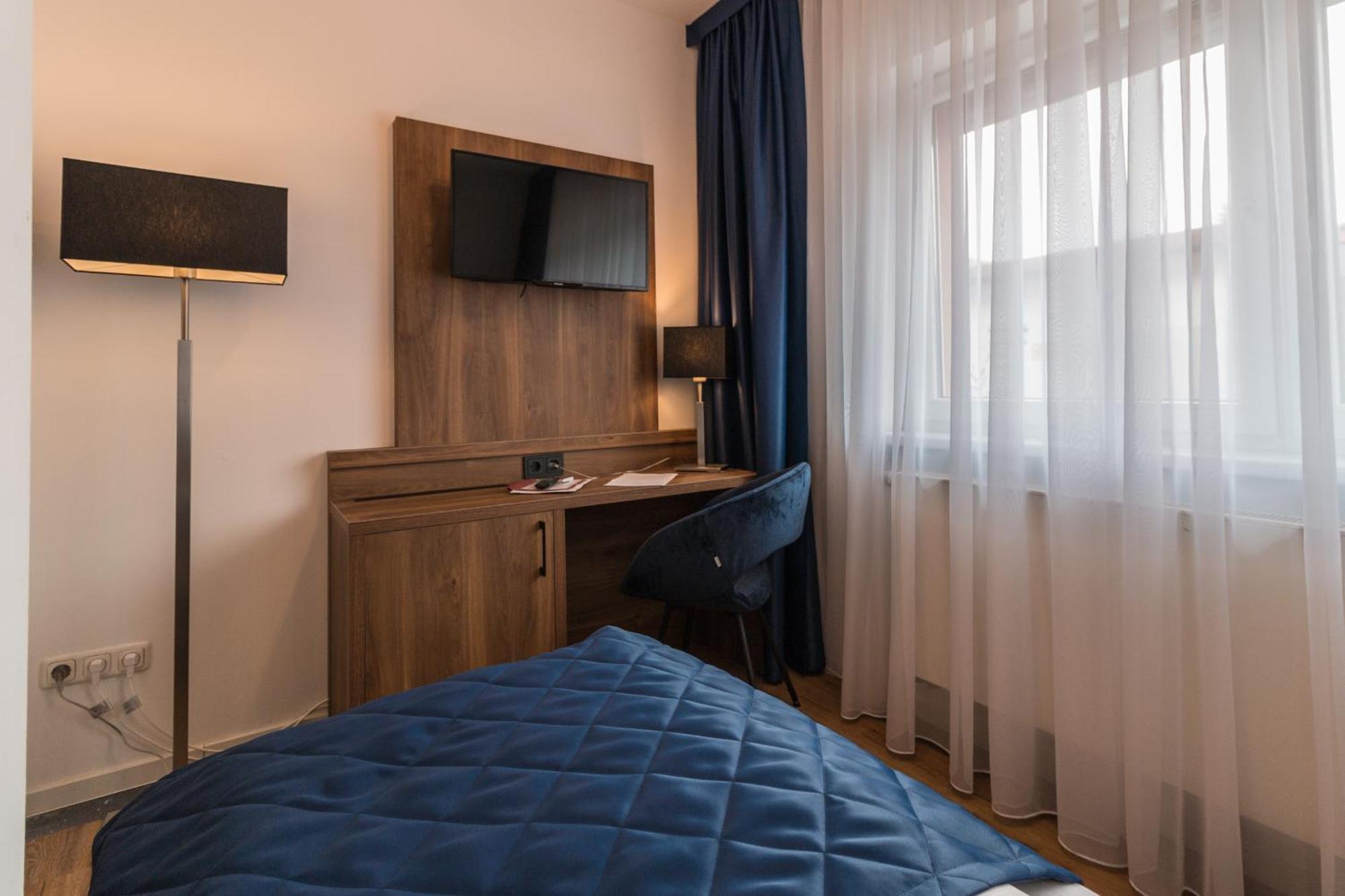 Economy Twin Room
