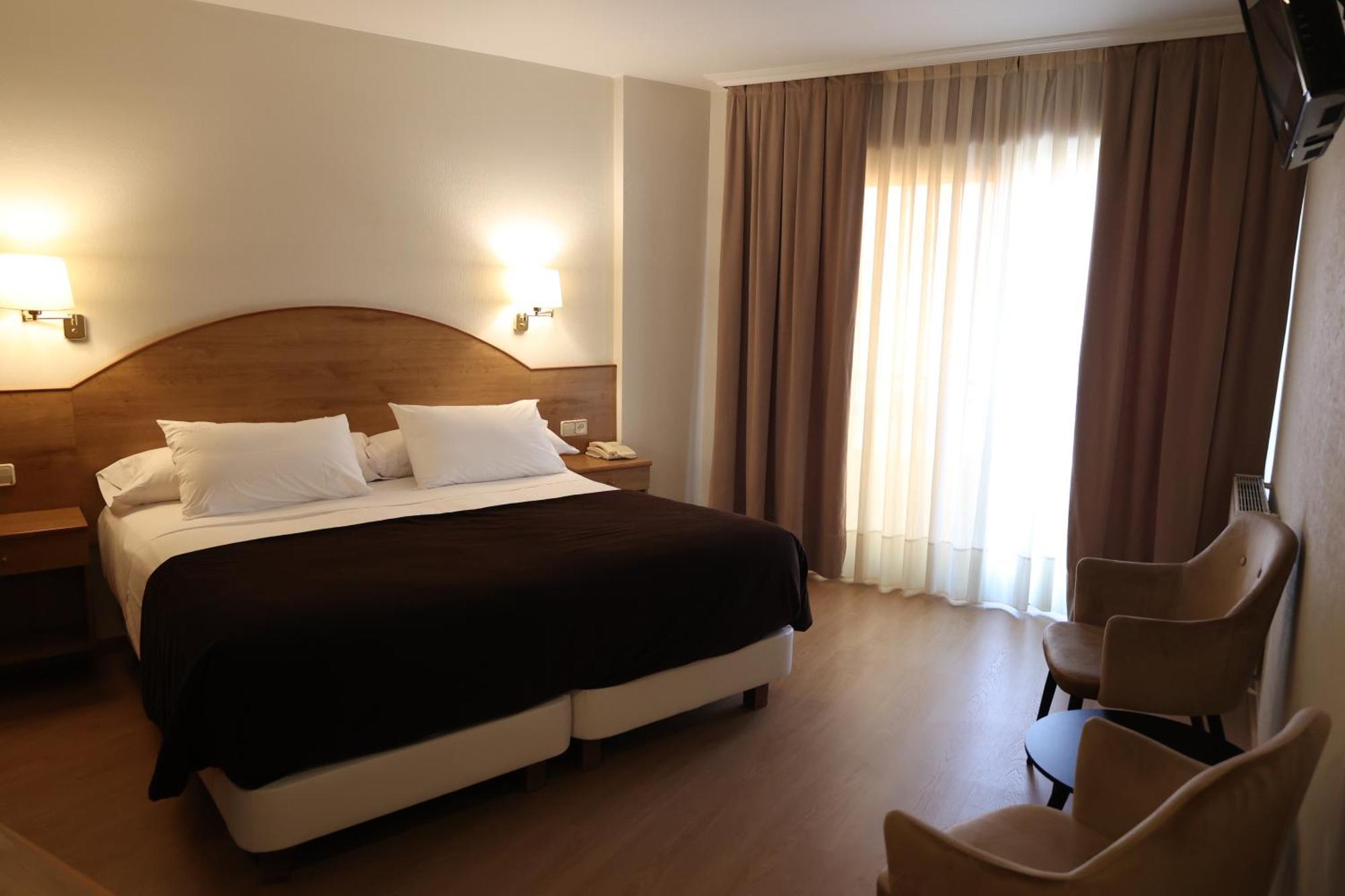 Standard Double Room,1571294078:JPEG
