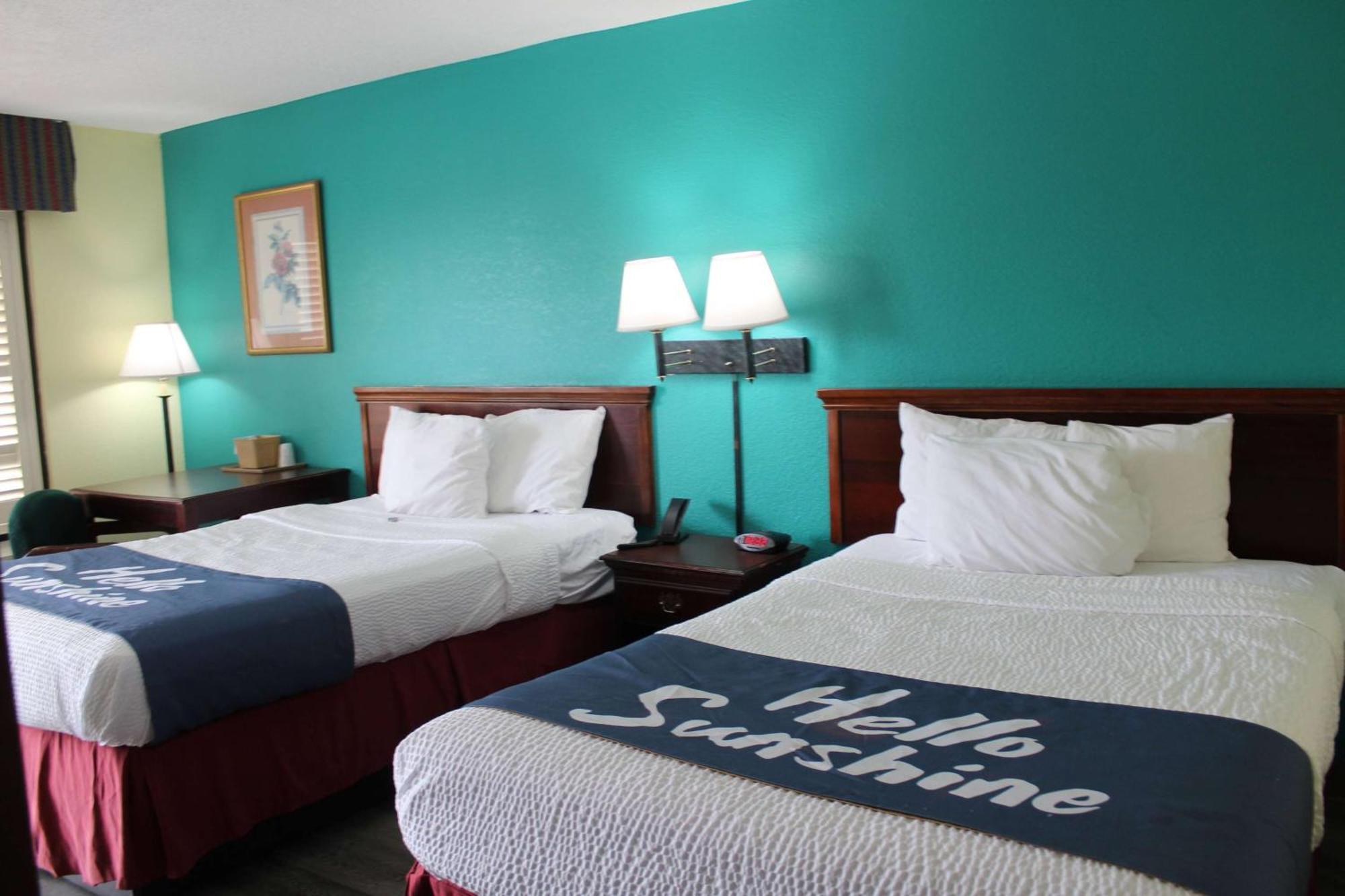 Double Room Two Double Beds Non-Smoking