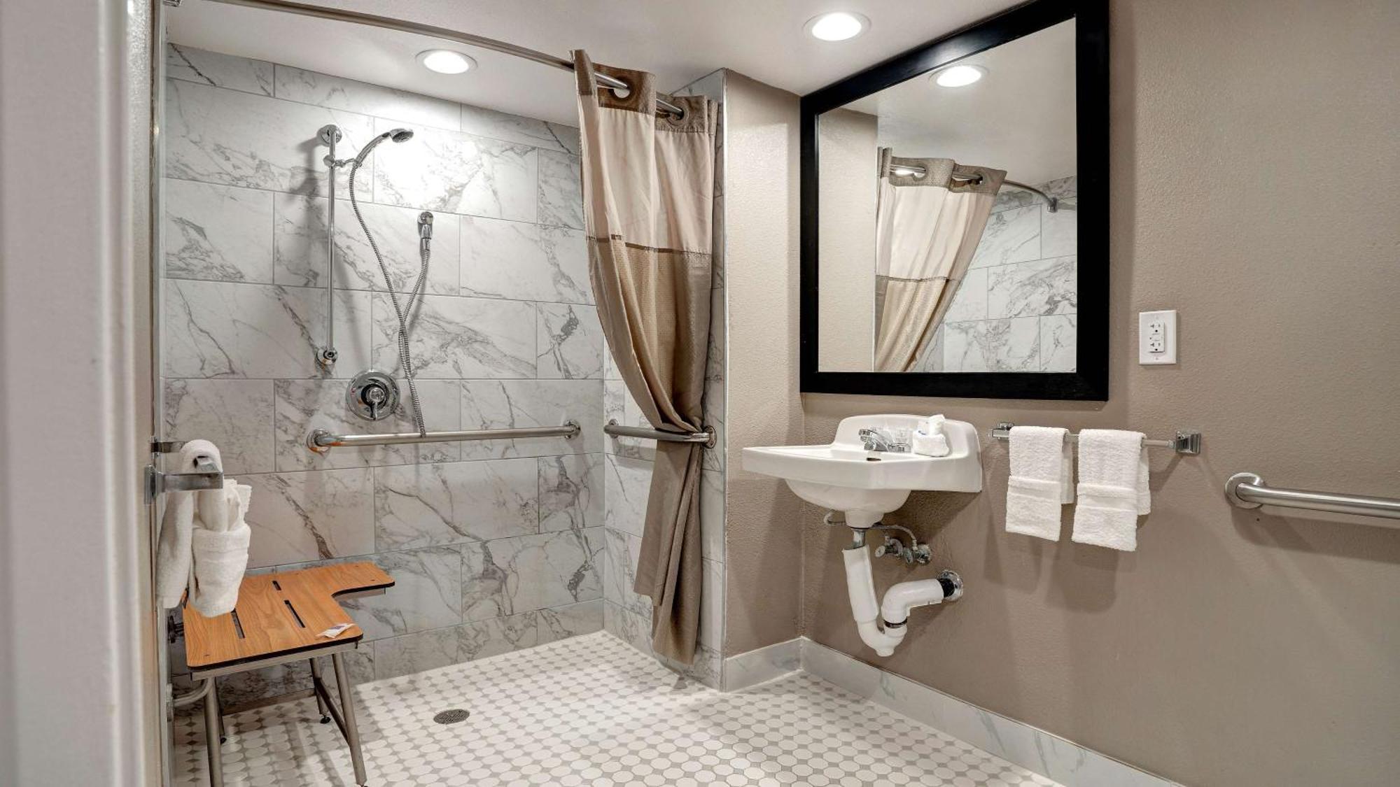 Quadruple Room Disability Access Roll Shower