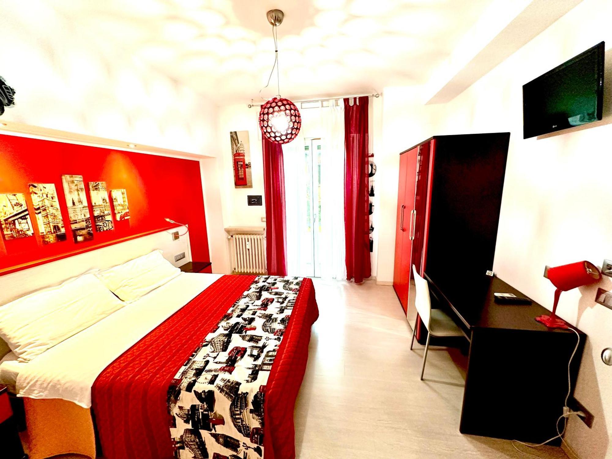 Double Room Private Bathroom