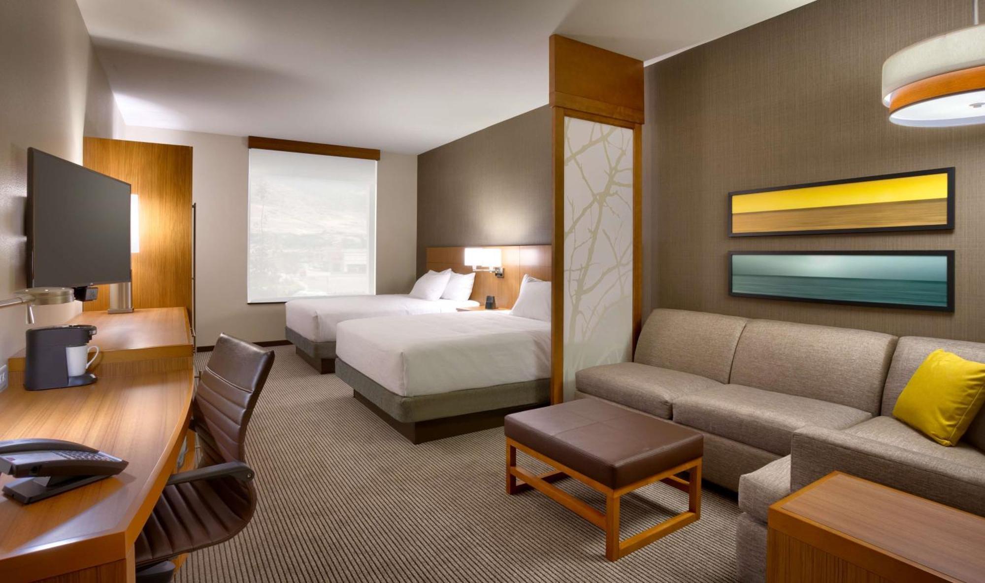 Queen Room Sofa Bed High Floor