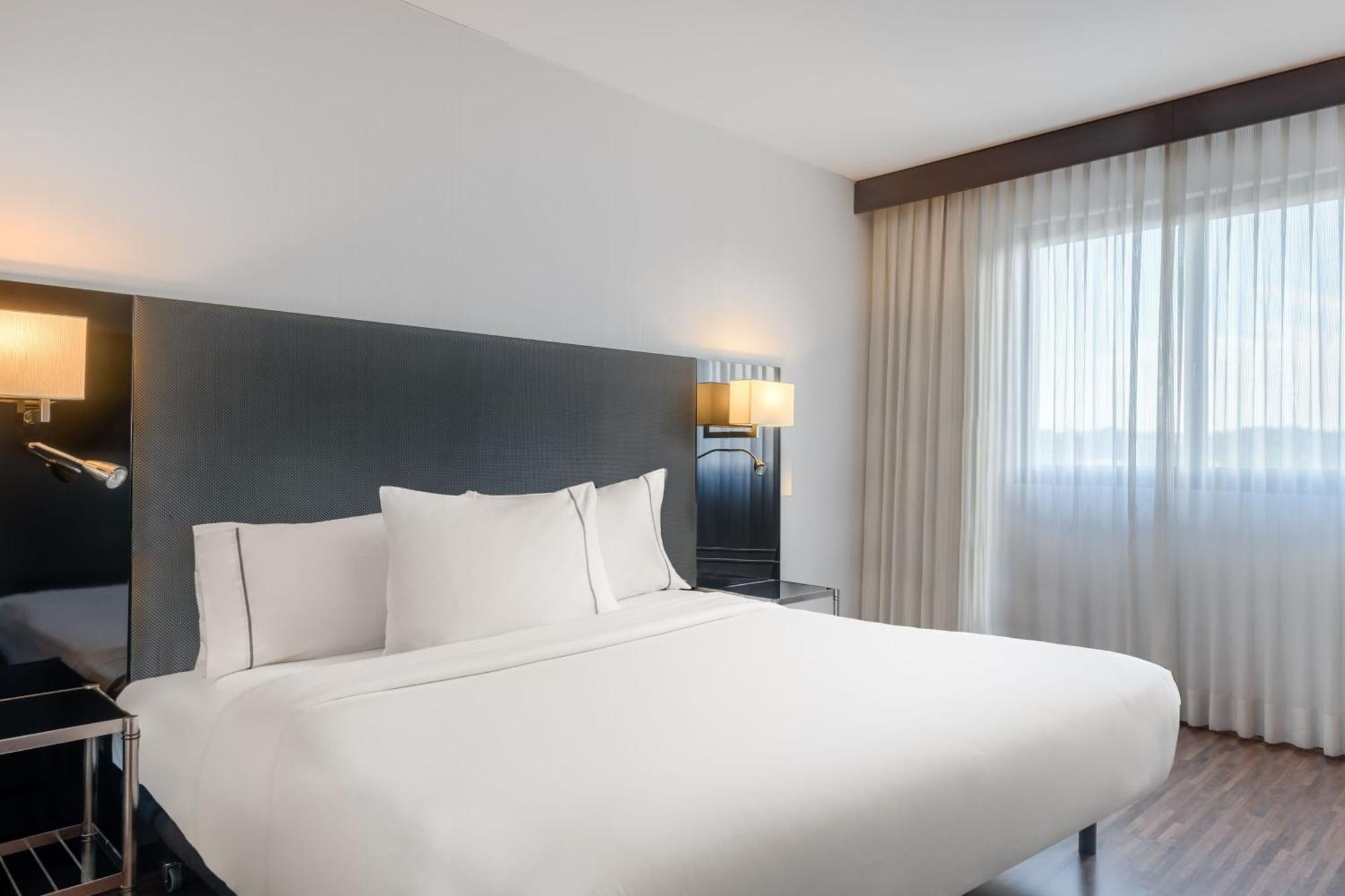 Standard King Room, Guest room, 1 King,1572626279:JPEG