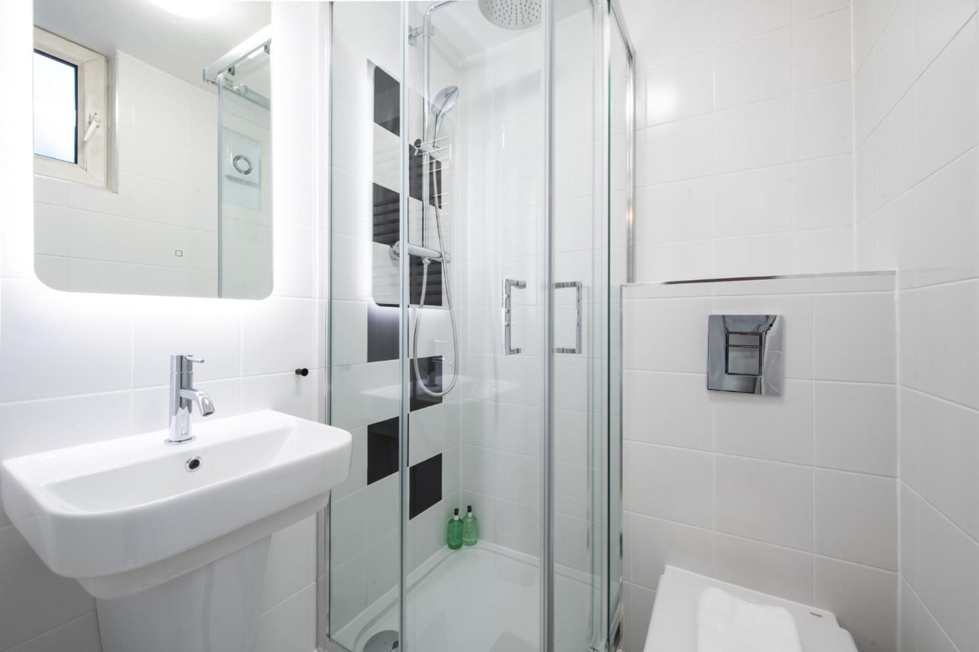 Americana Twin Room