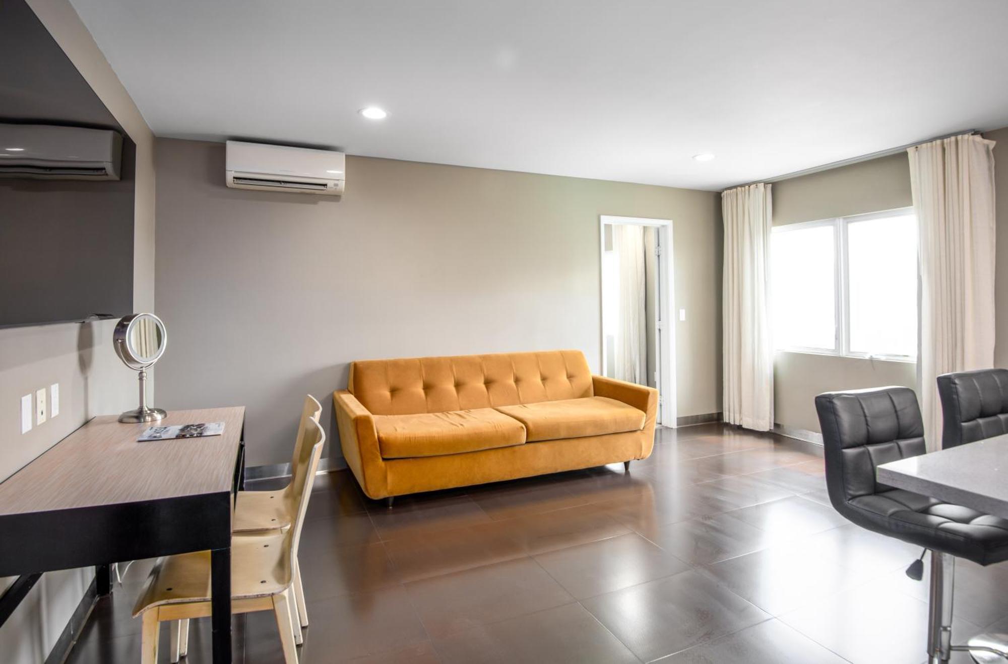 Suite Kitchen