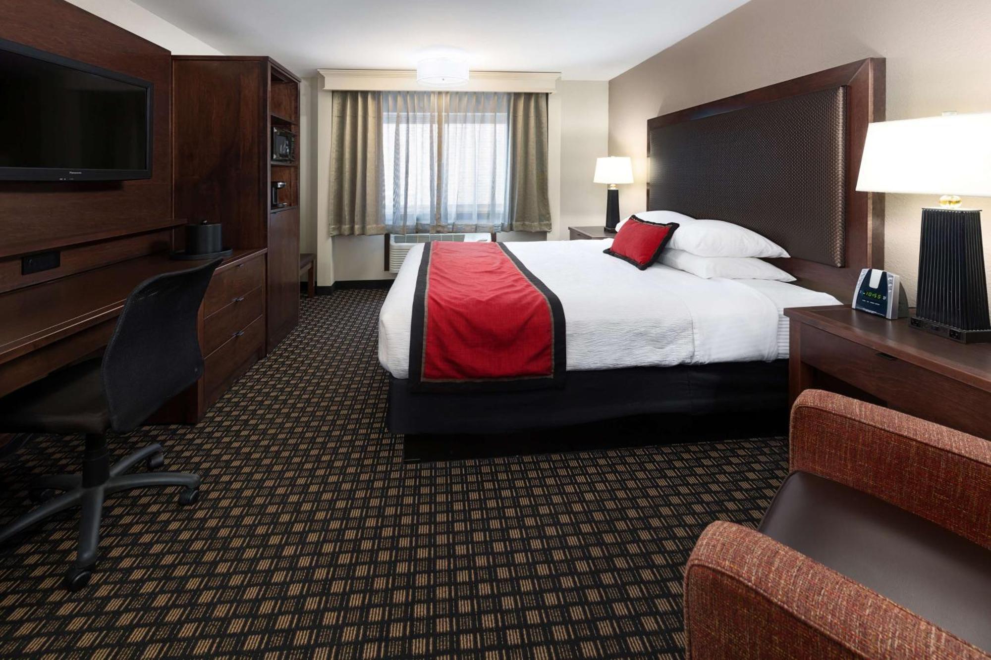 King Room Roll Shower Disability Access or Non-Smoking