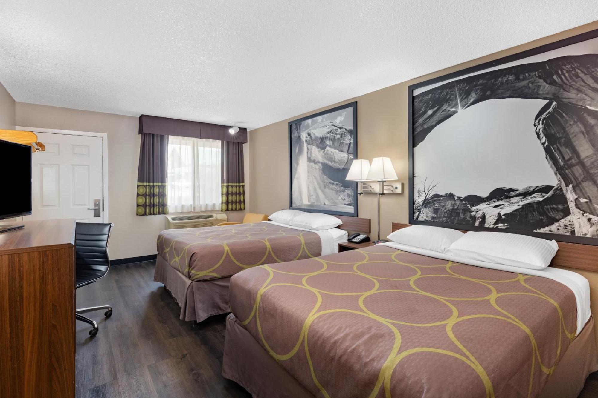 Queen Room Two Queen Beds Pet Friendly or Non-Smoking