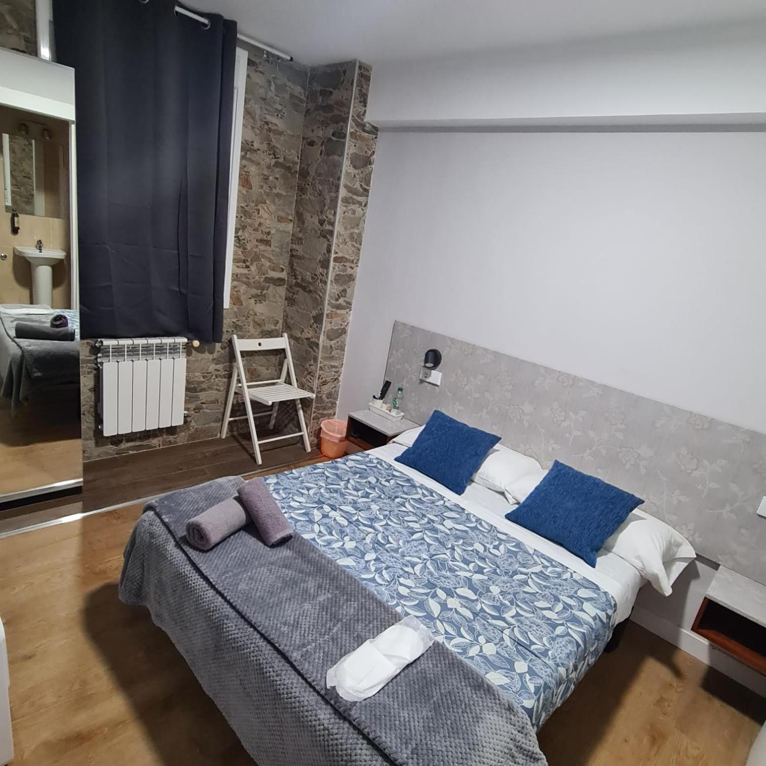 Single Room with Private Bathroom,1572758066:JPEG