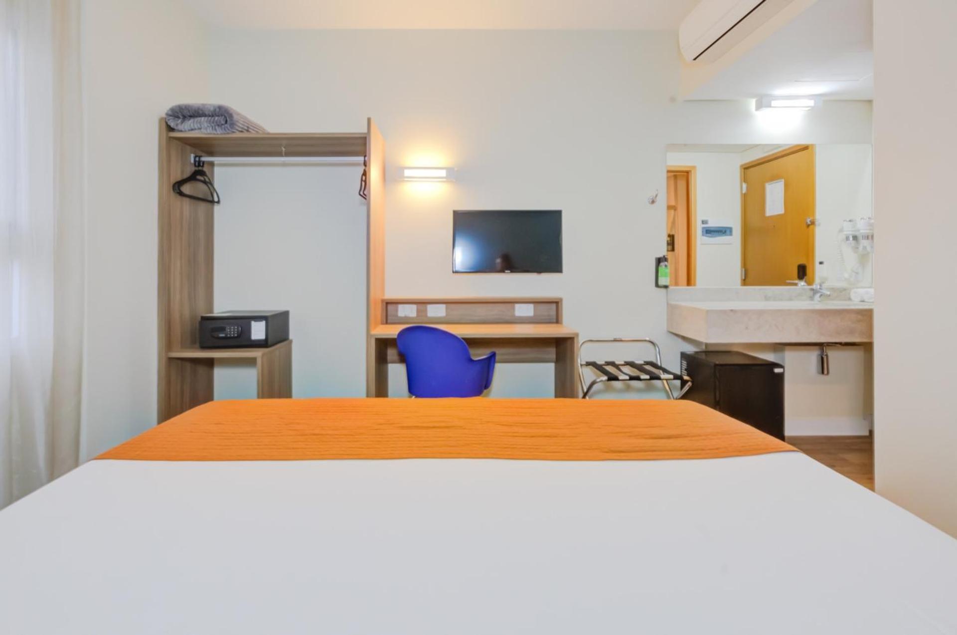 Standard King Room