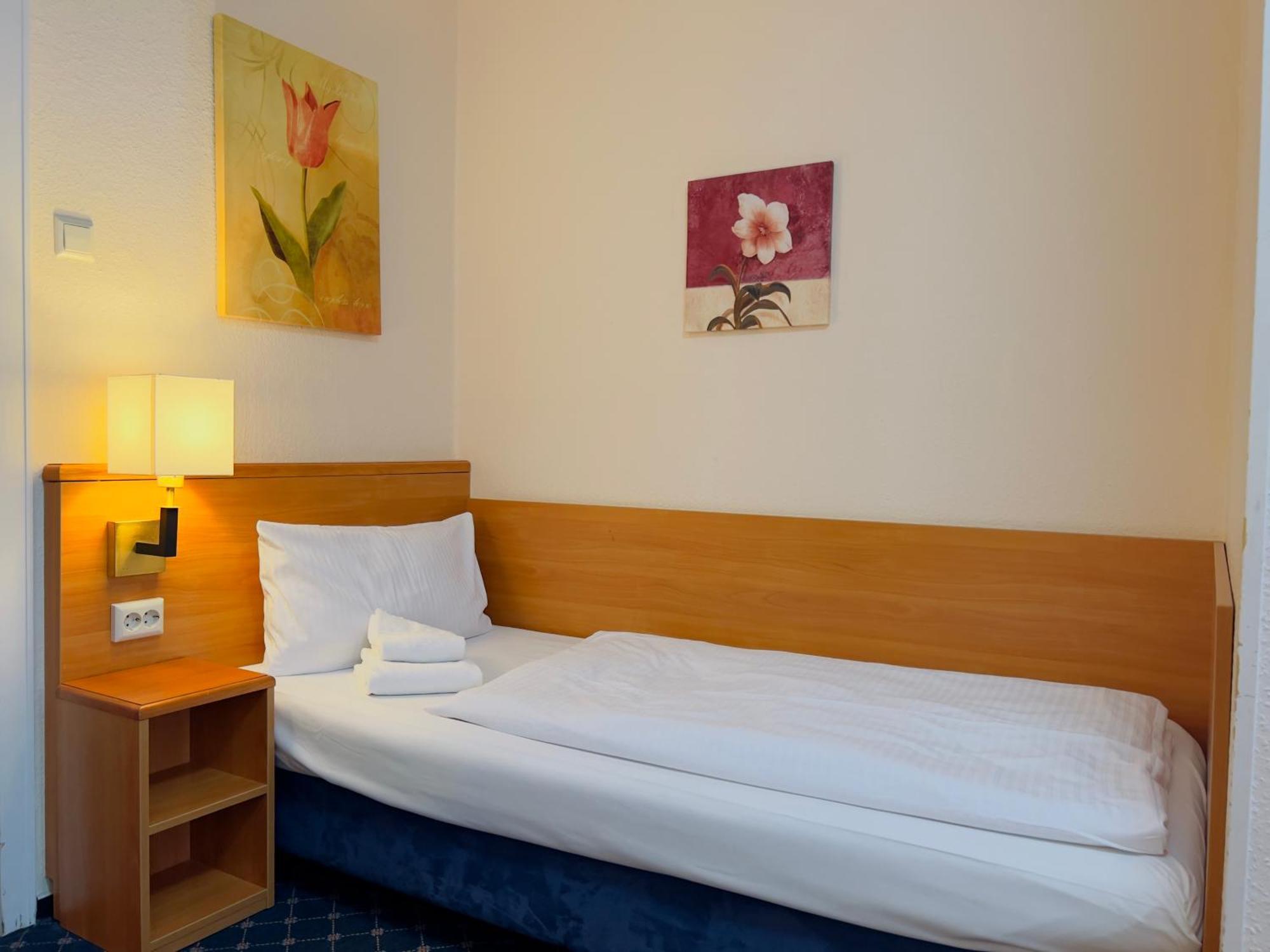 Comfort Single Room