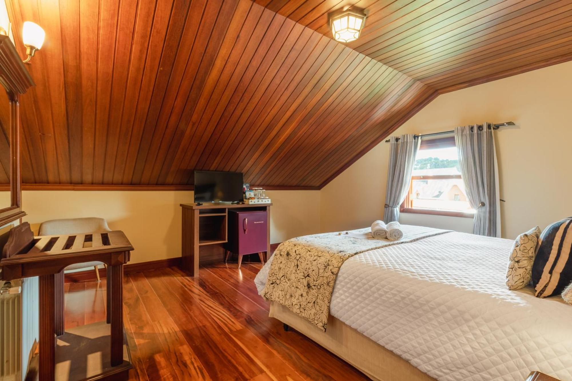 Deluxe Room Alpine Style