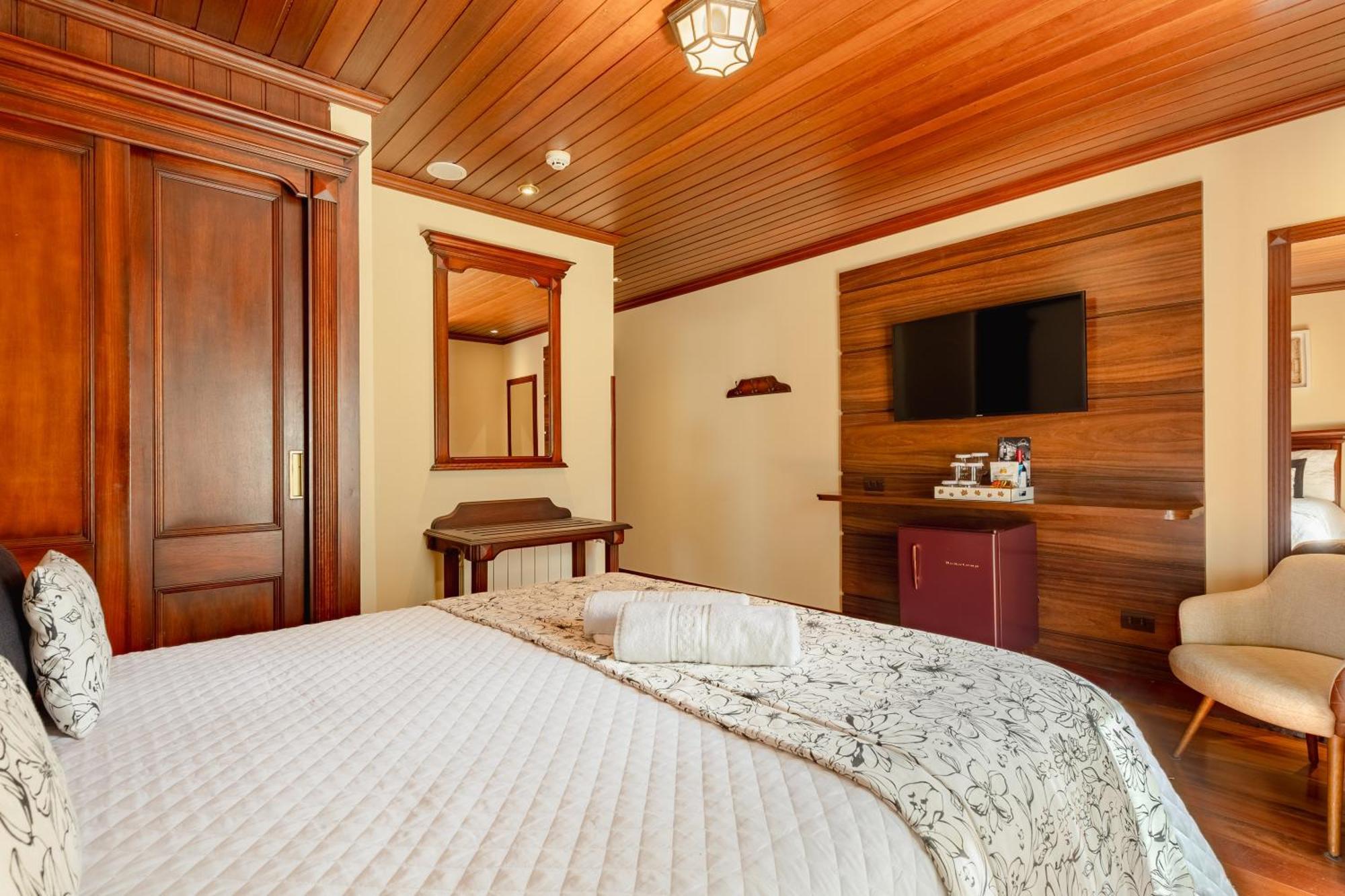 Deluxe Room Ground Floor