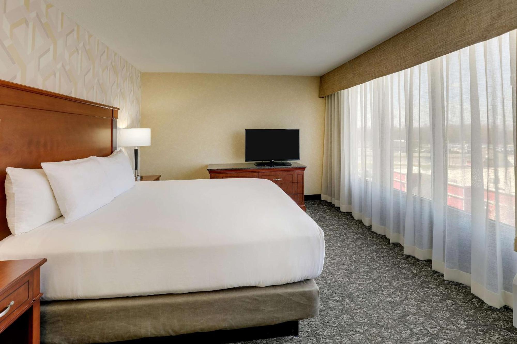 Superior King Suite
