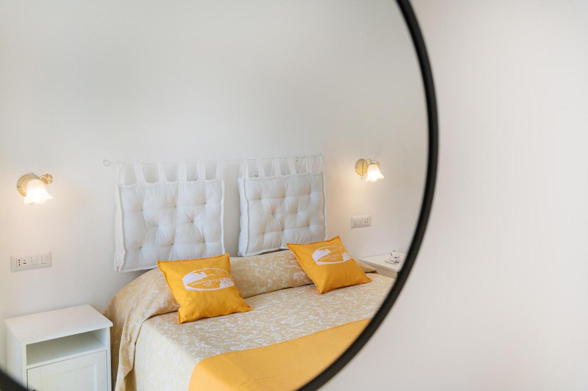 Double or Twin Room Sea View