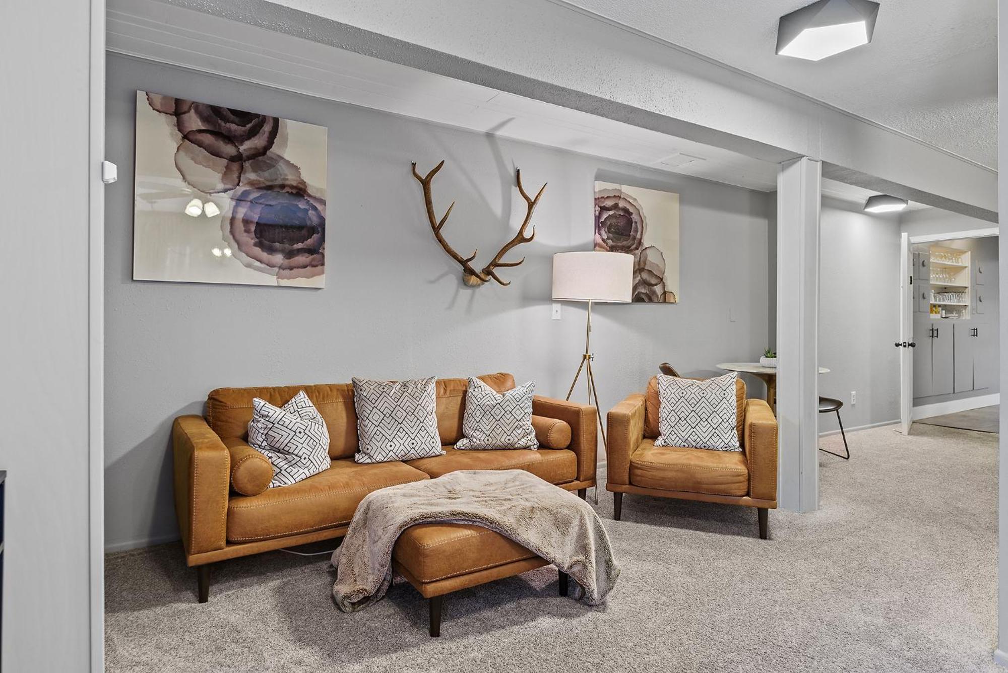 Deluxe Queen Suite