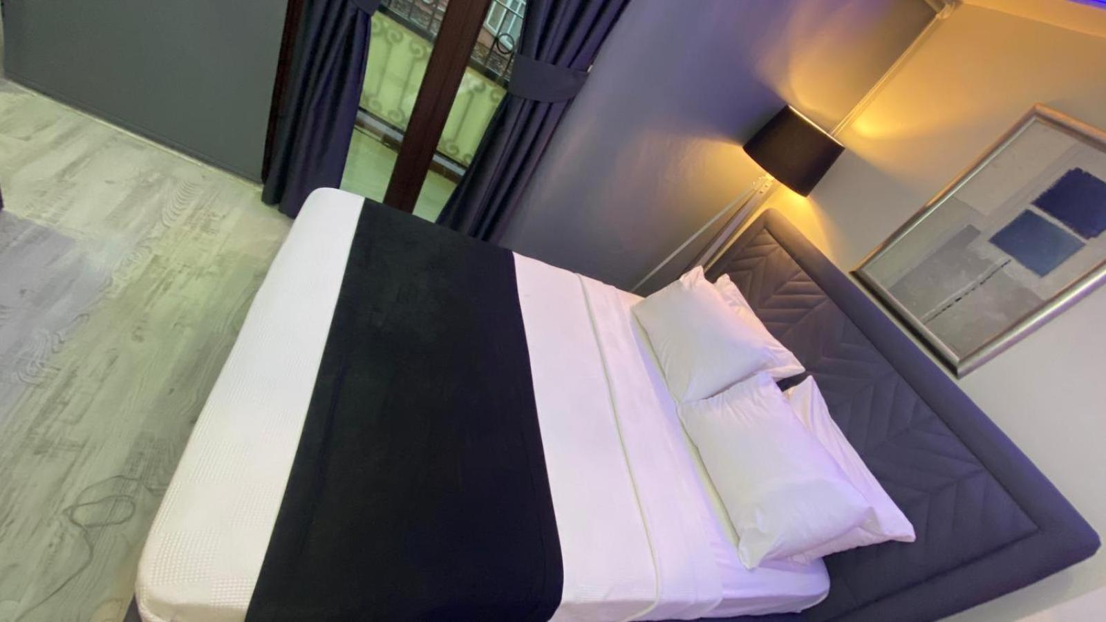 Queen Room Balcony