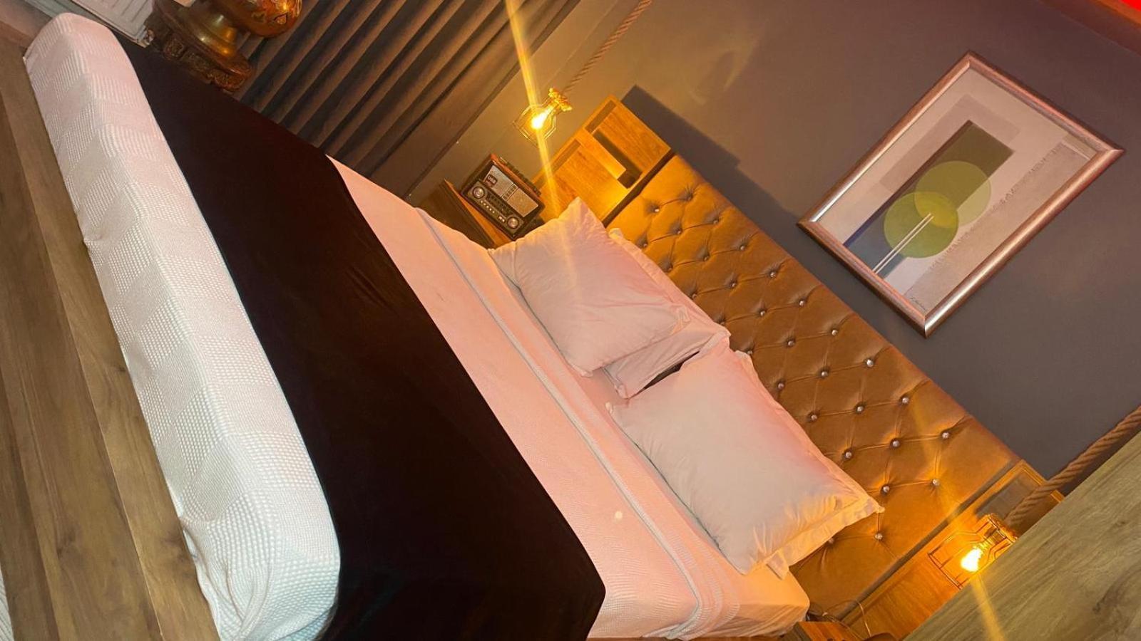 King Room Spa Bath