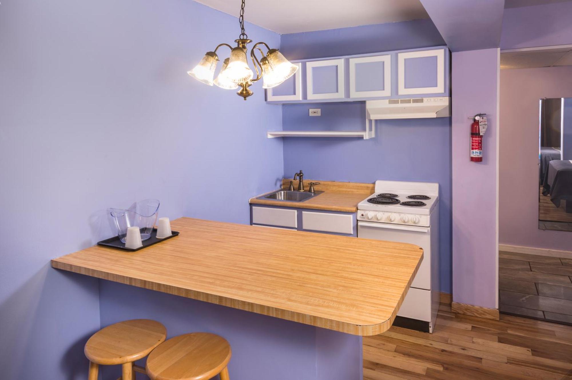 Deluxe Double Room (2 Adults + 1 Child),1574983769:JPEG