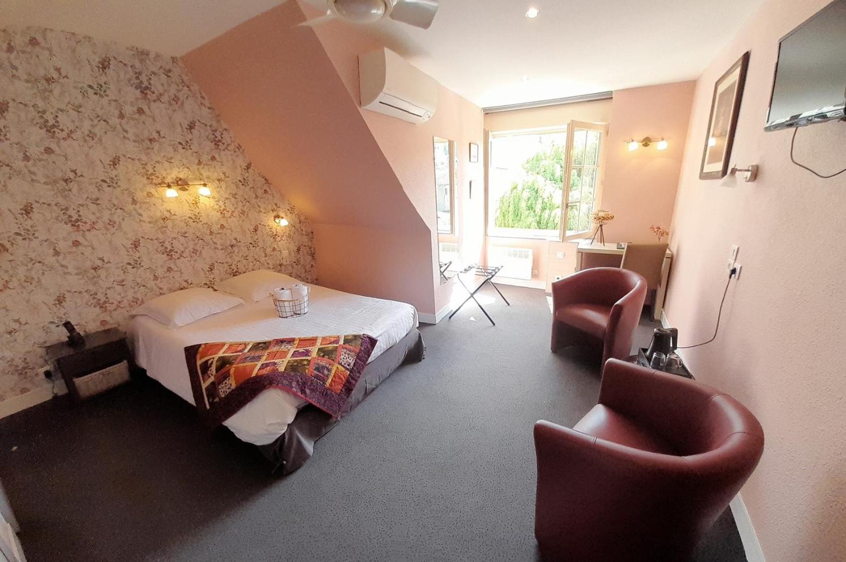 Double Room,1697780519:JPEG