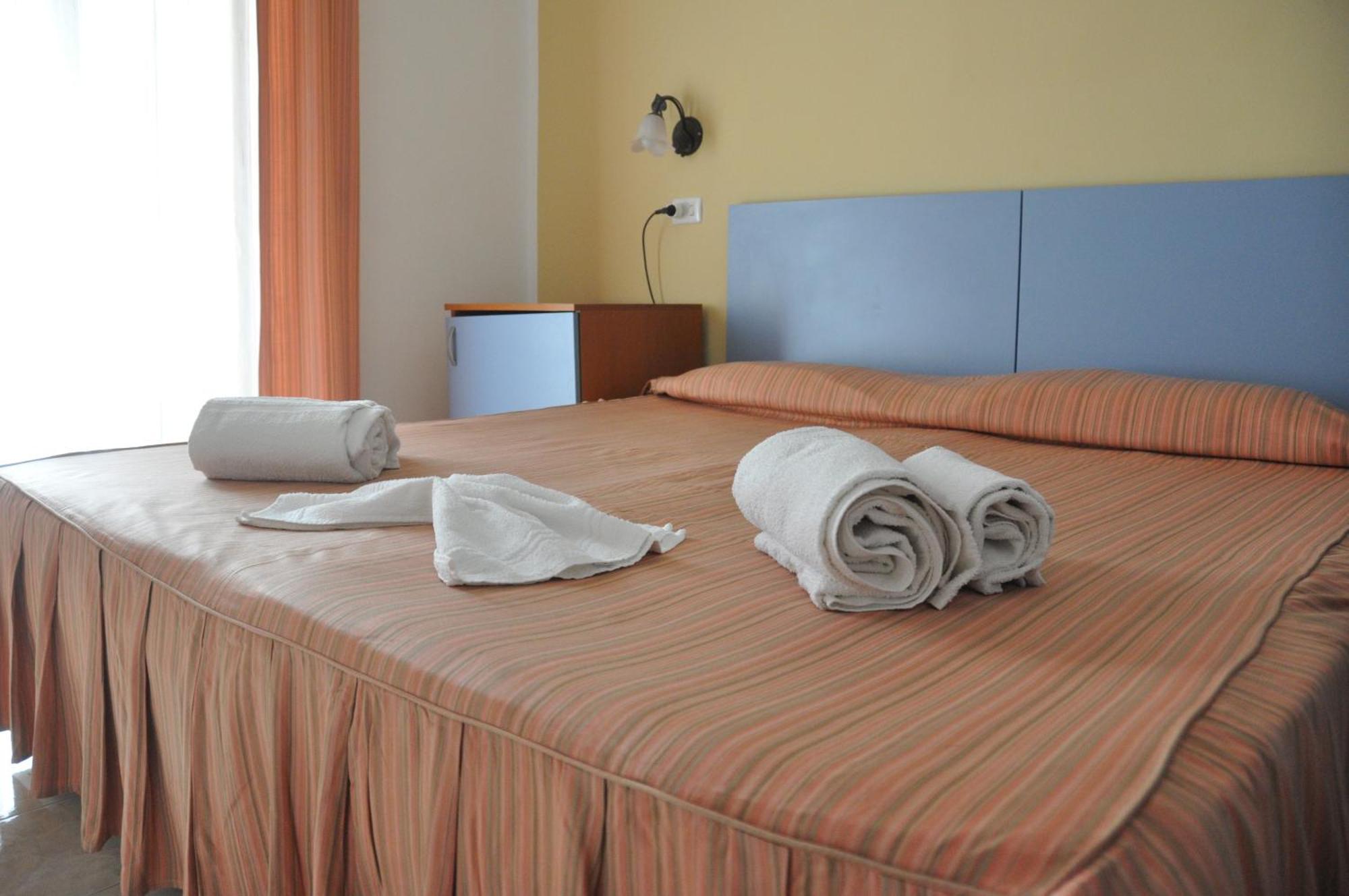 Small Double or Twin Room