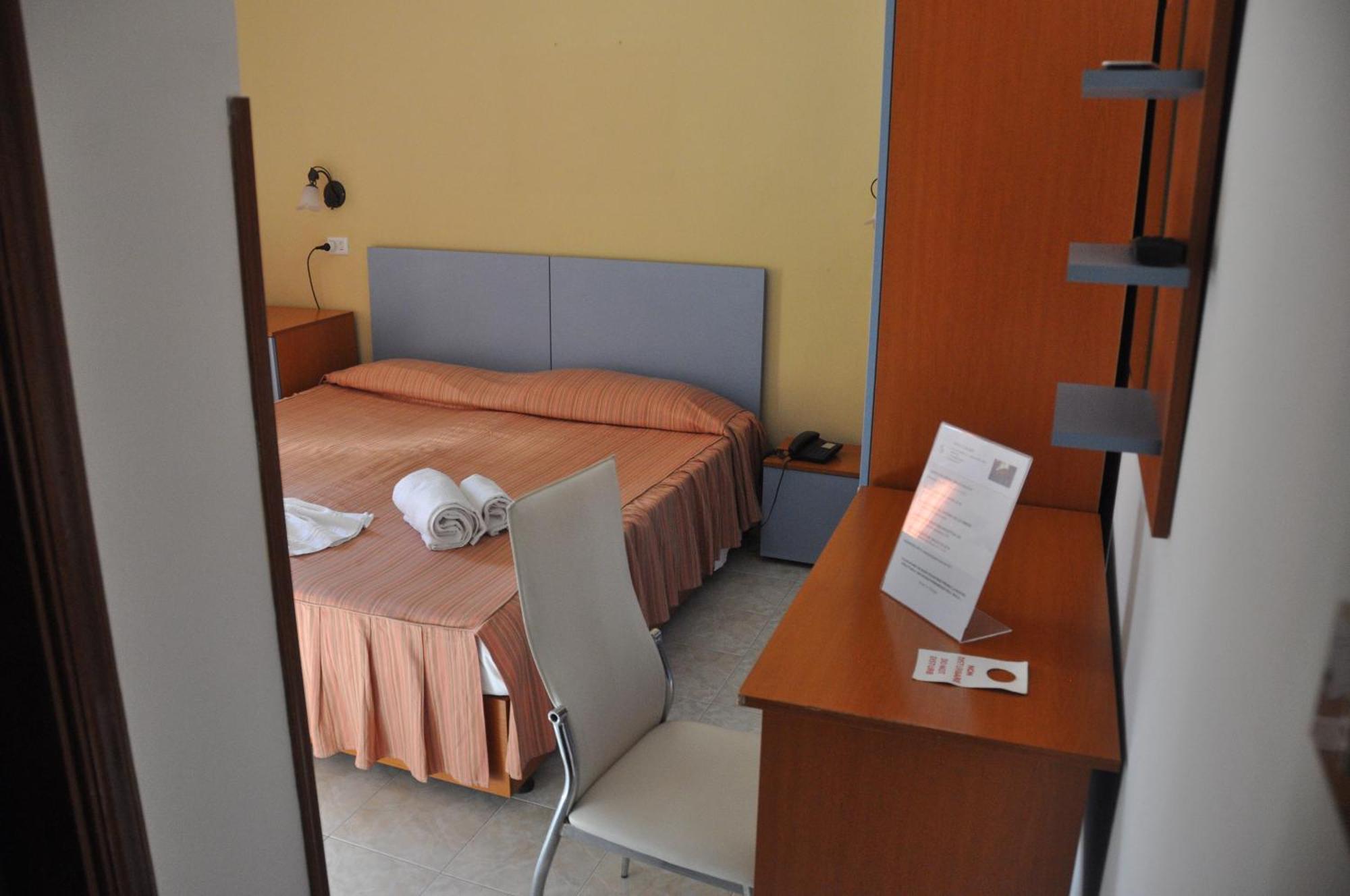 Small Double or Twin Room