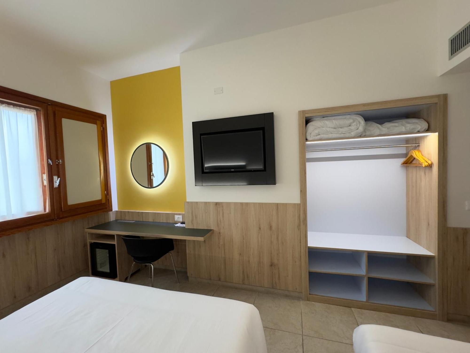 Superior Triple Room