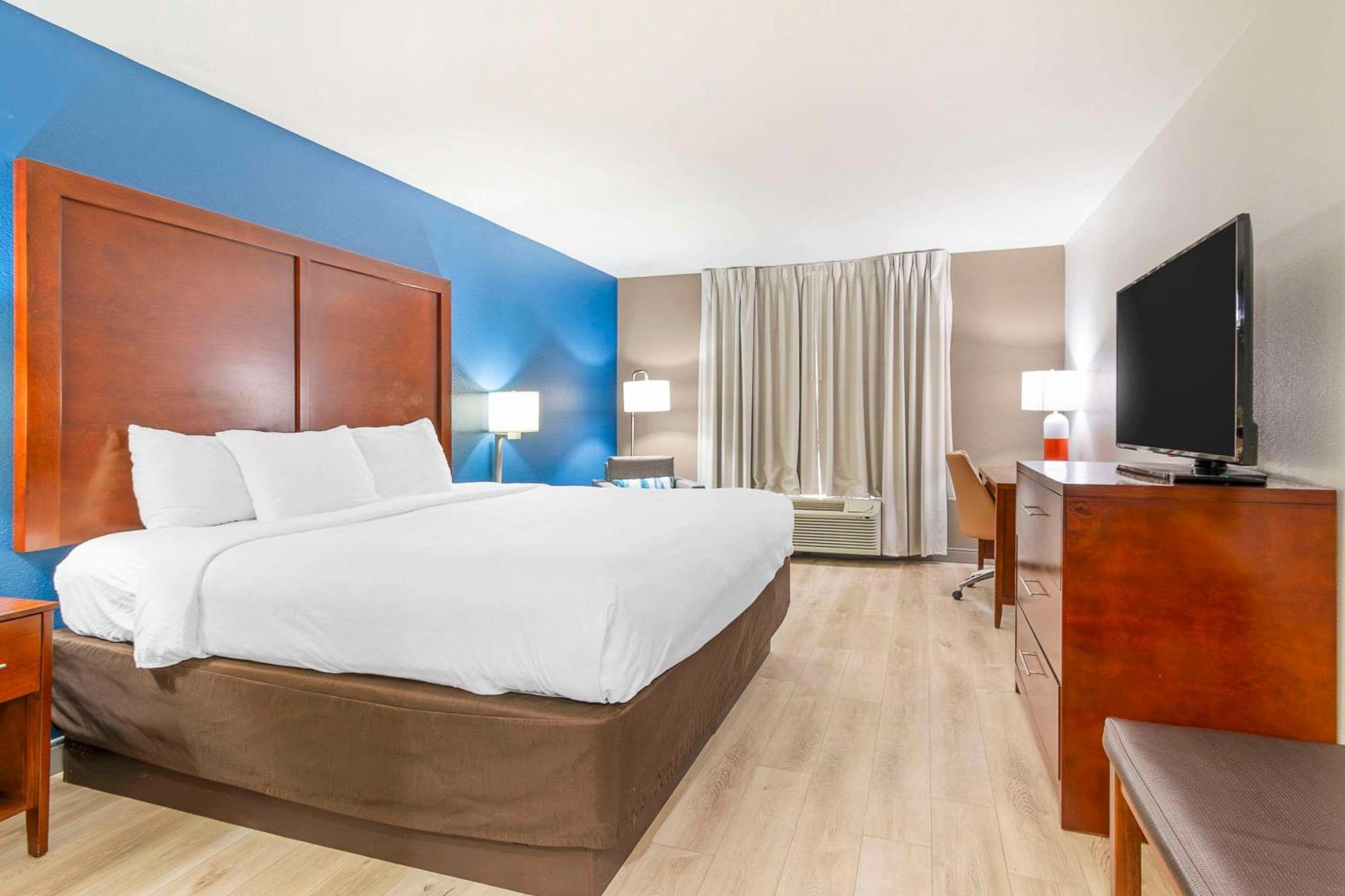 King Room - Non-Smoking,1576733153:JPEG