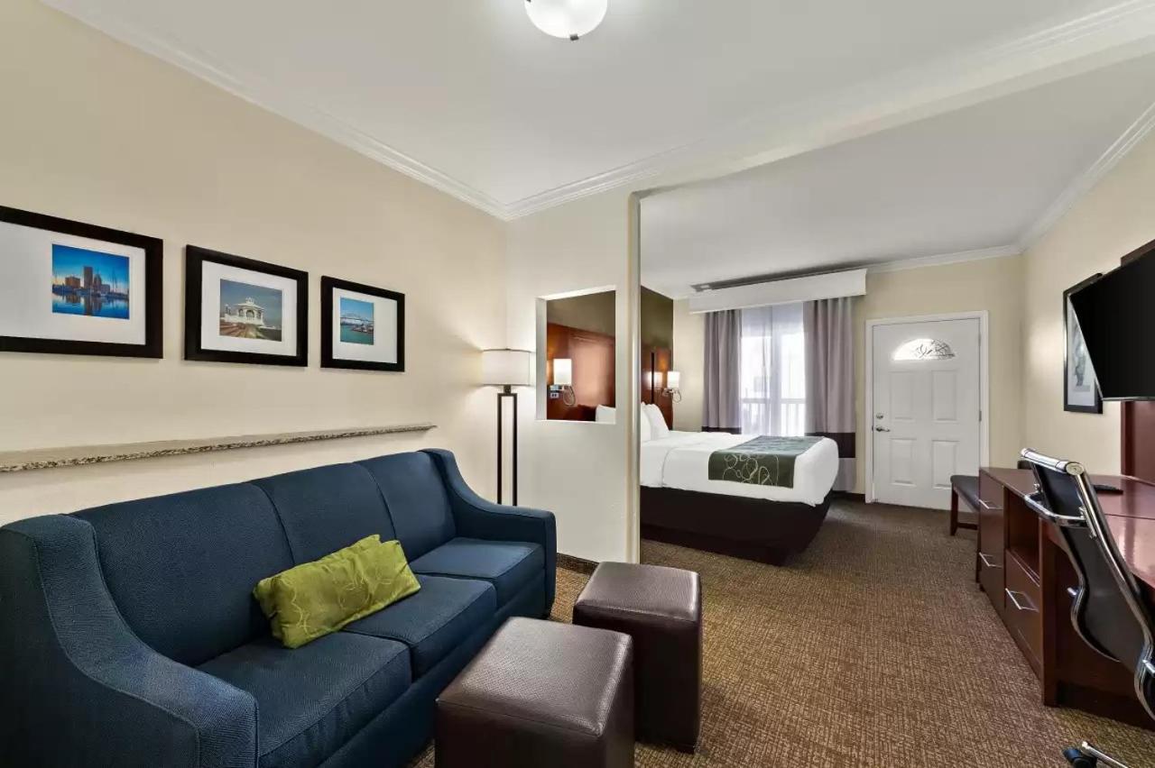 King Suite Non-Smoking