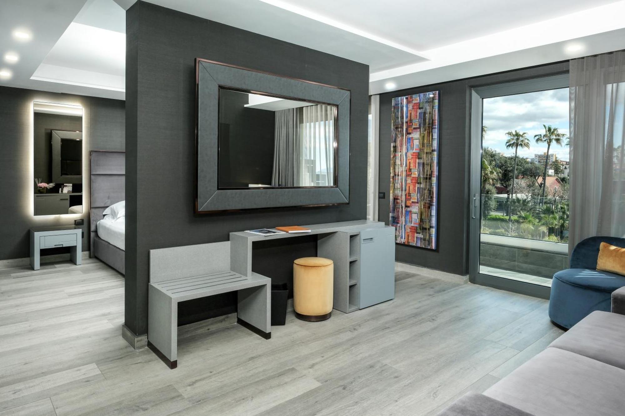 Junior Suite Lateral Sea View
