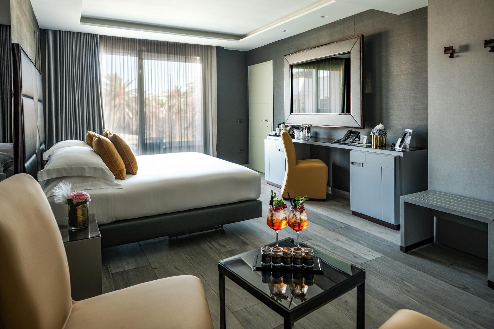 Luxury Quadruple Room