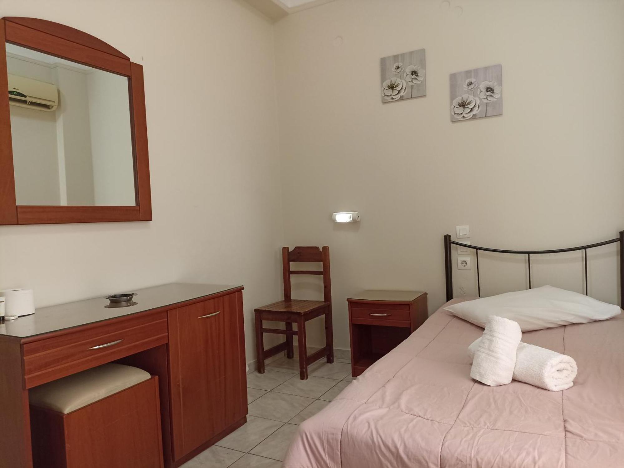 Single Room,1578371573:JPEG