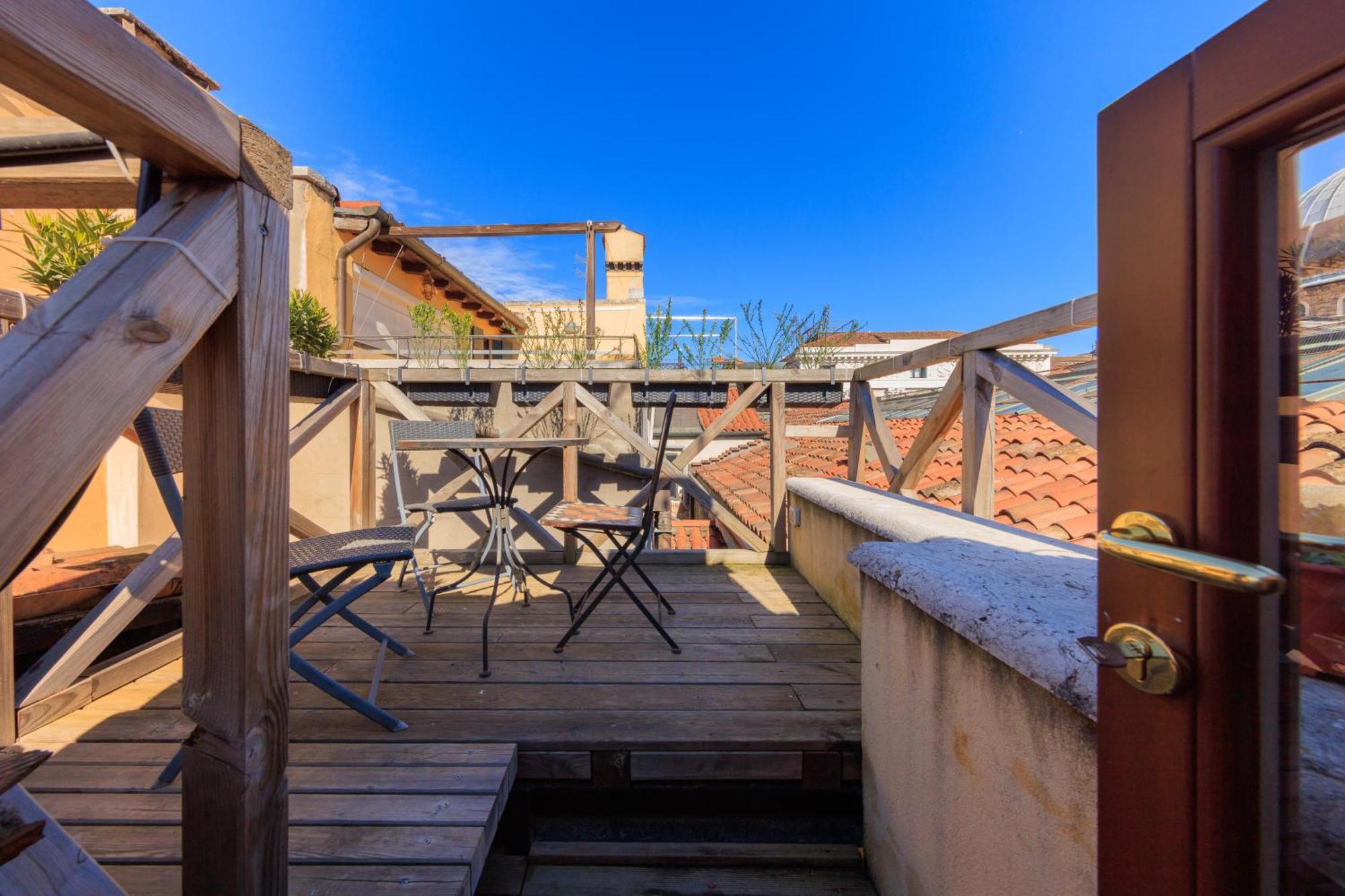 King Suite Terrace