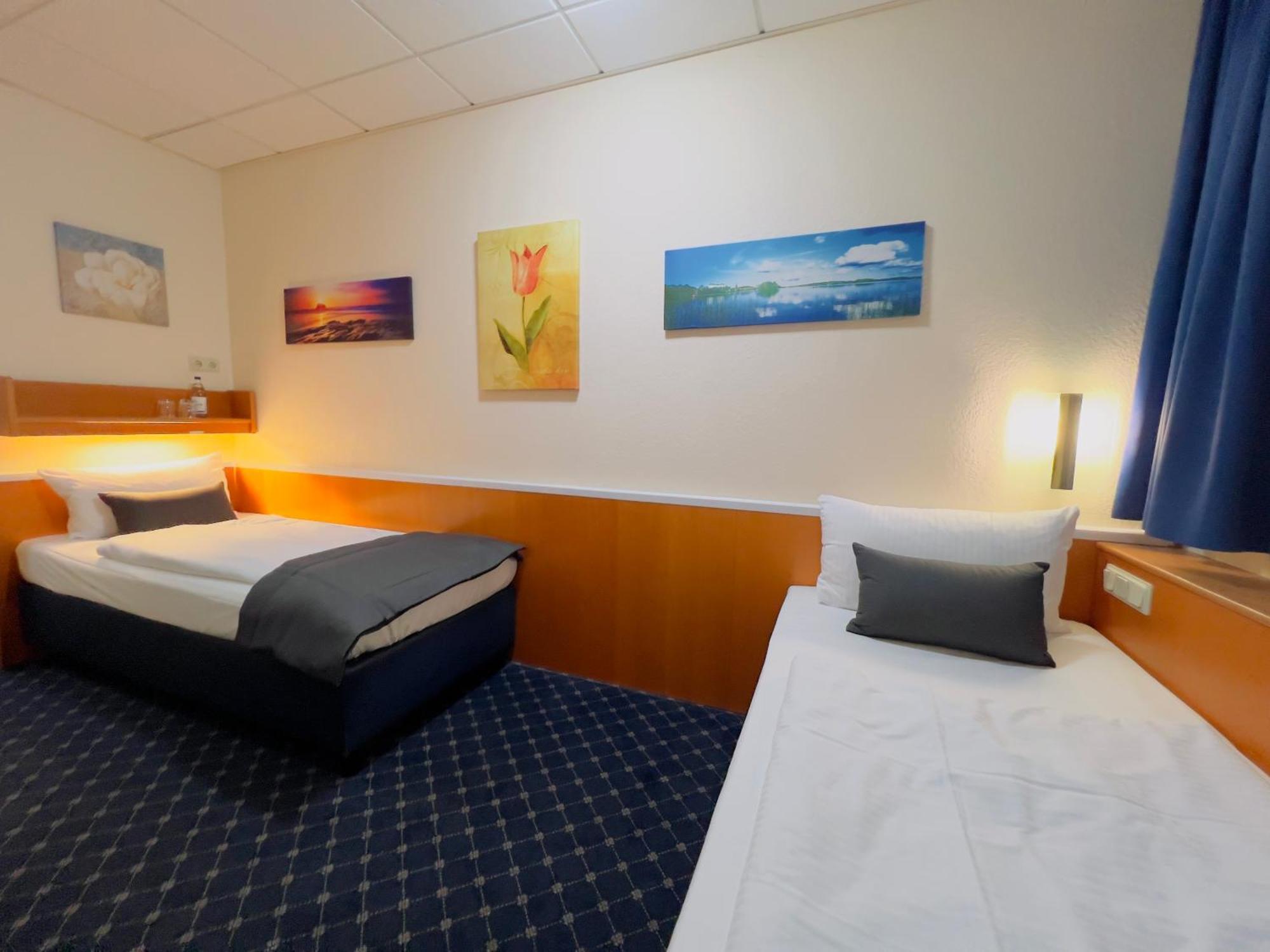 Comfort Twin Room