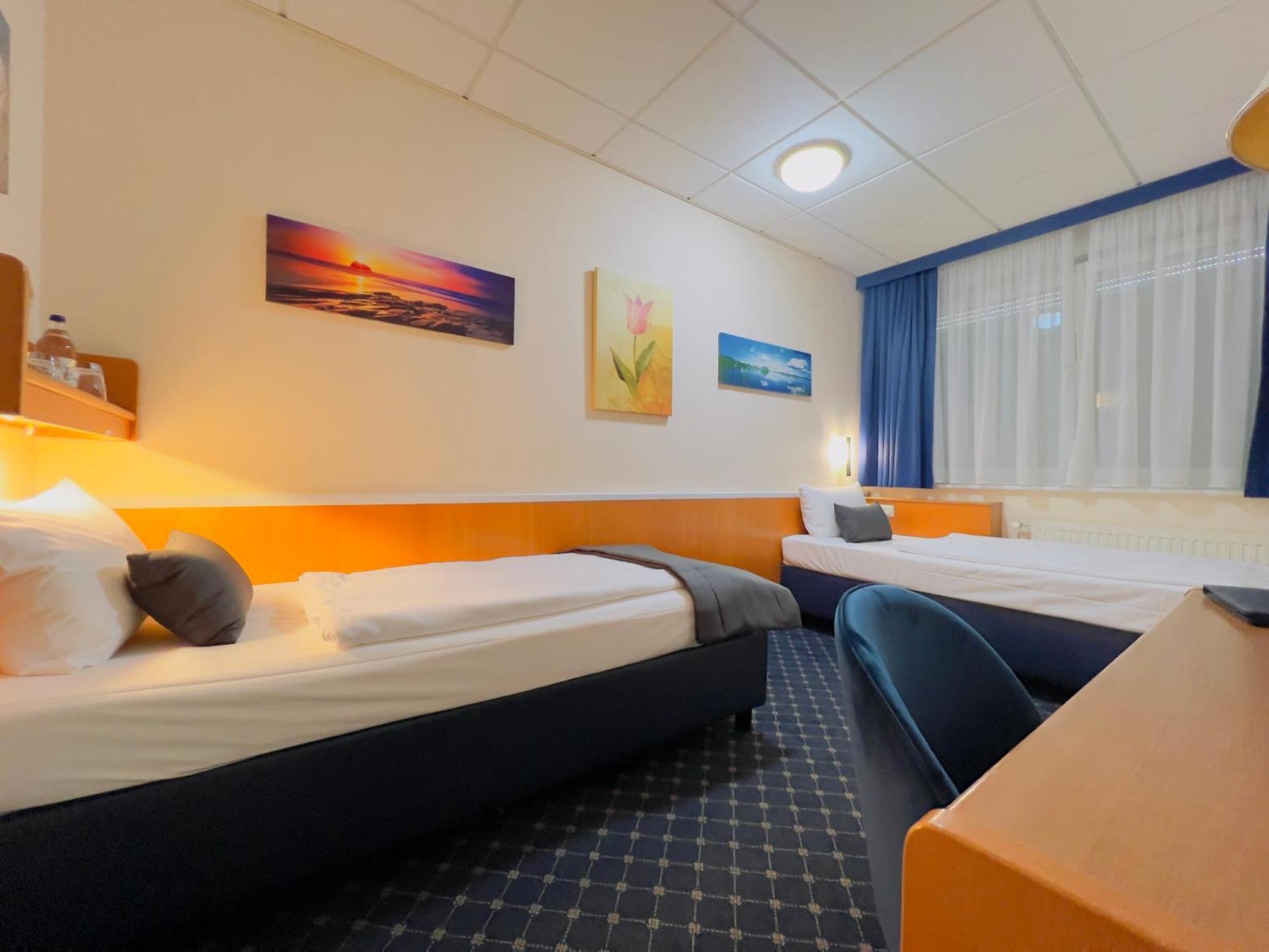 Comfort Twin Room