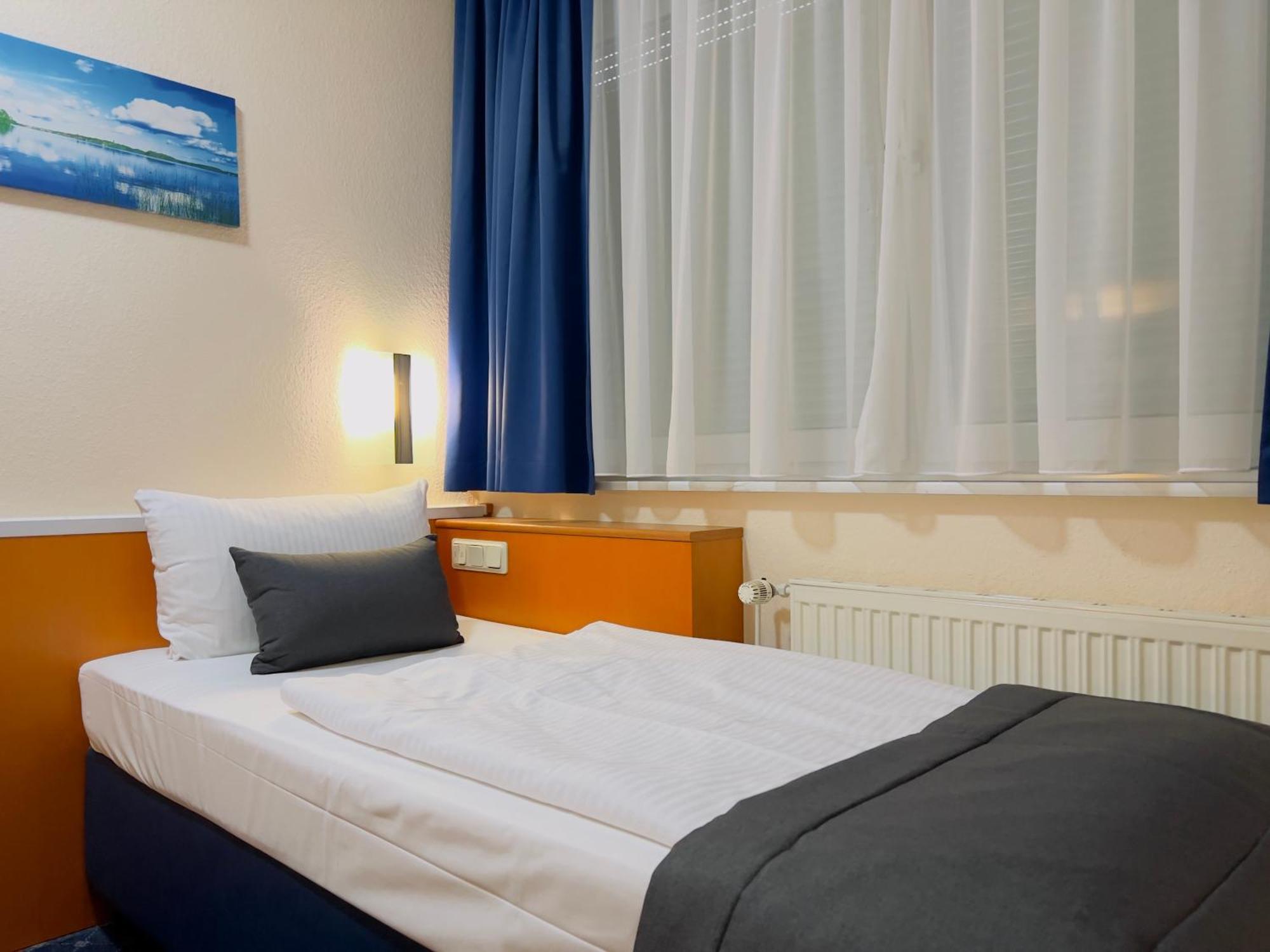 Comfort Twin Room