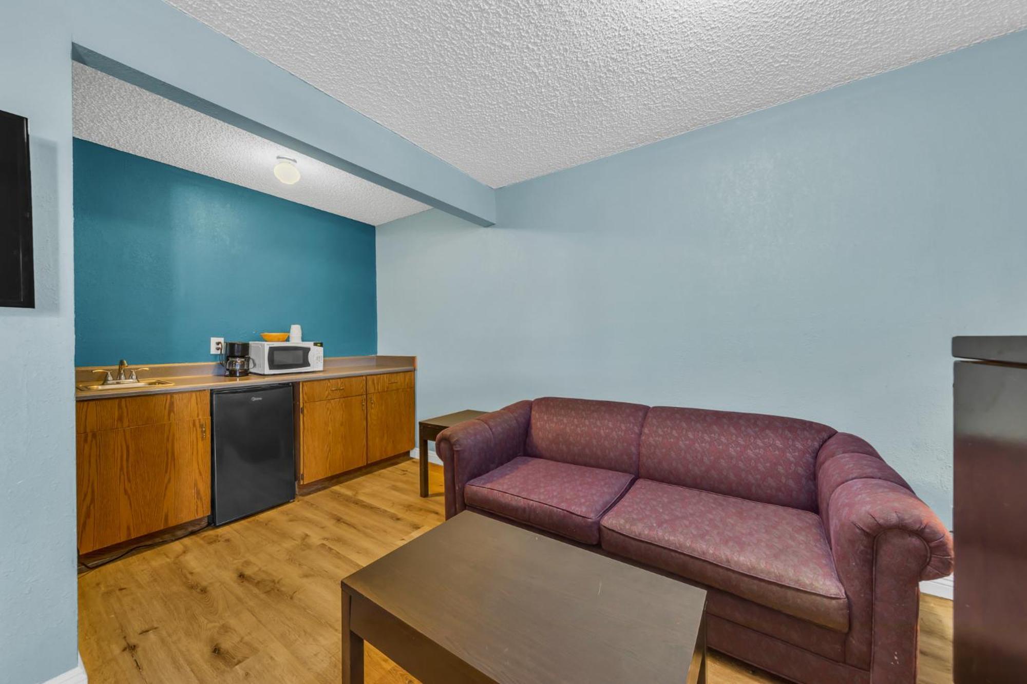 King Studio Suite Non-Smoking