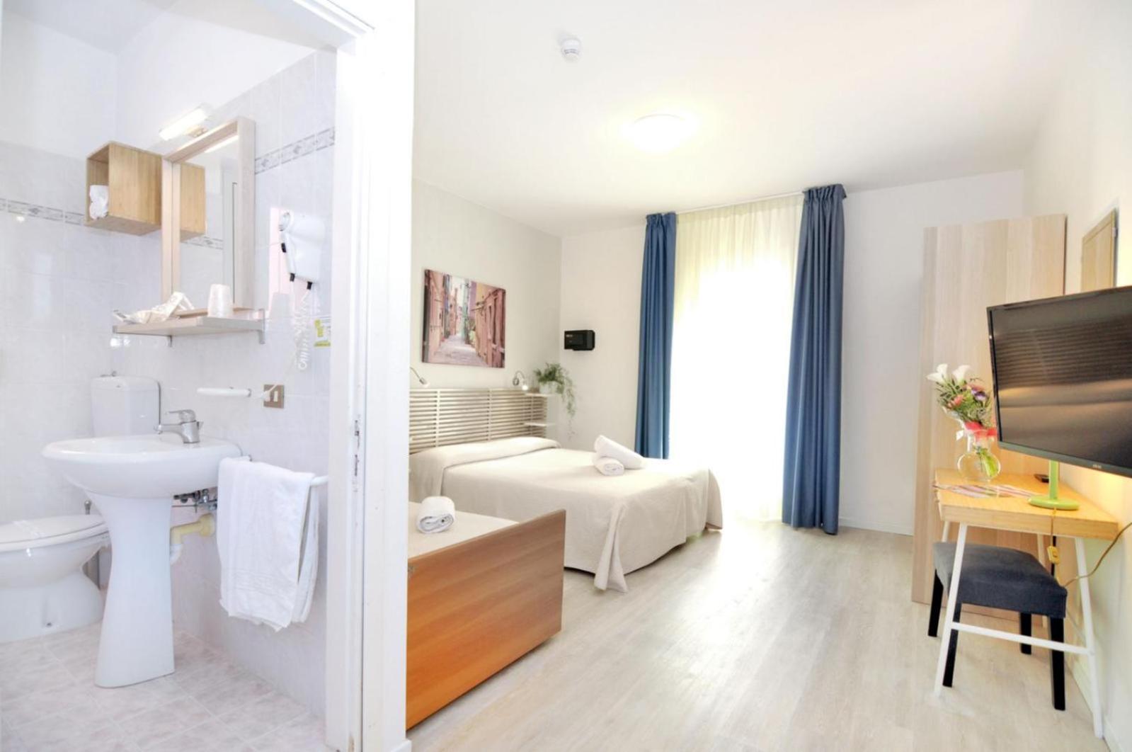 Classic Quadruple Room
