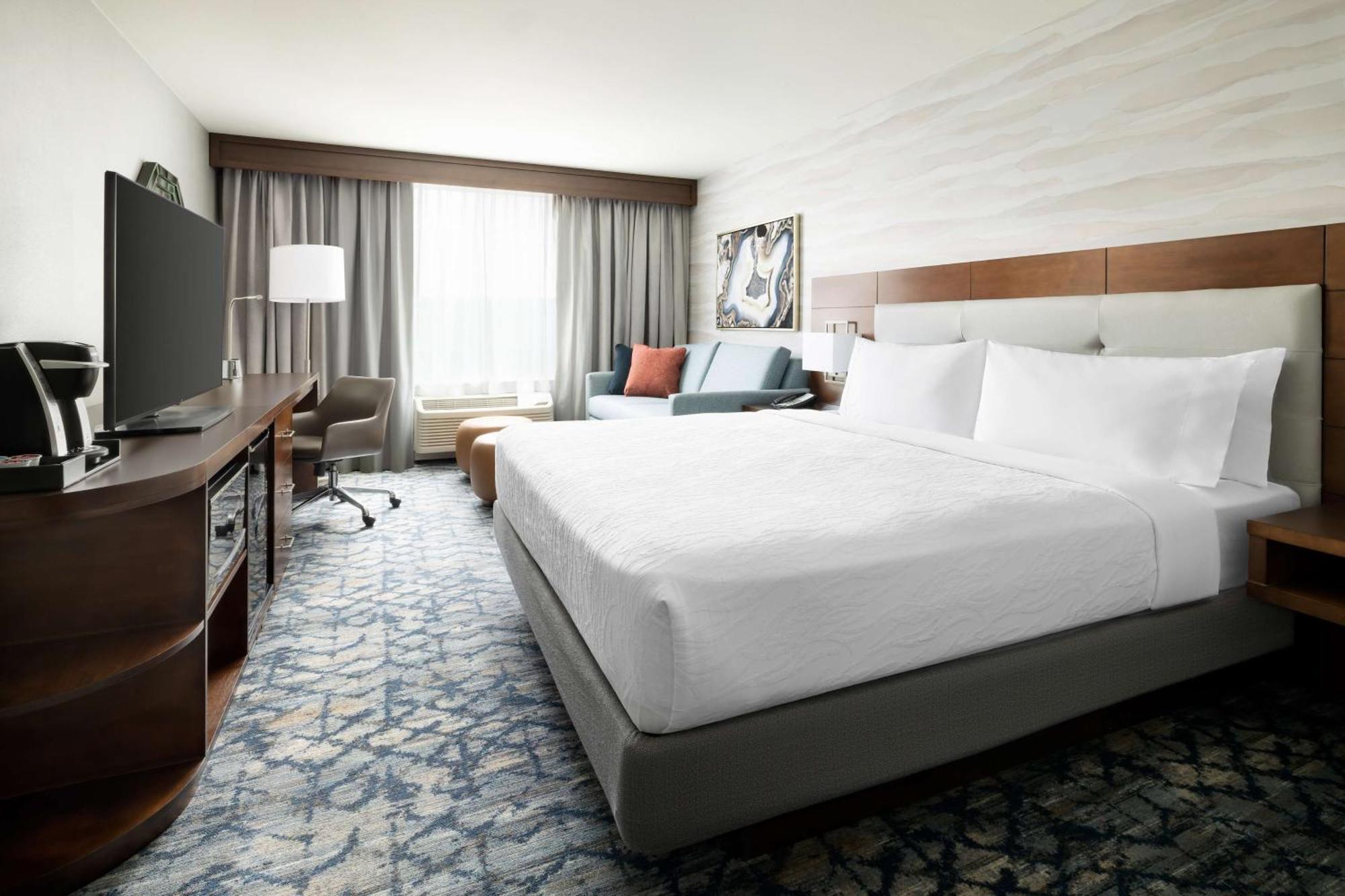 Premium King Room