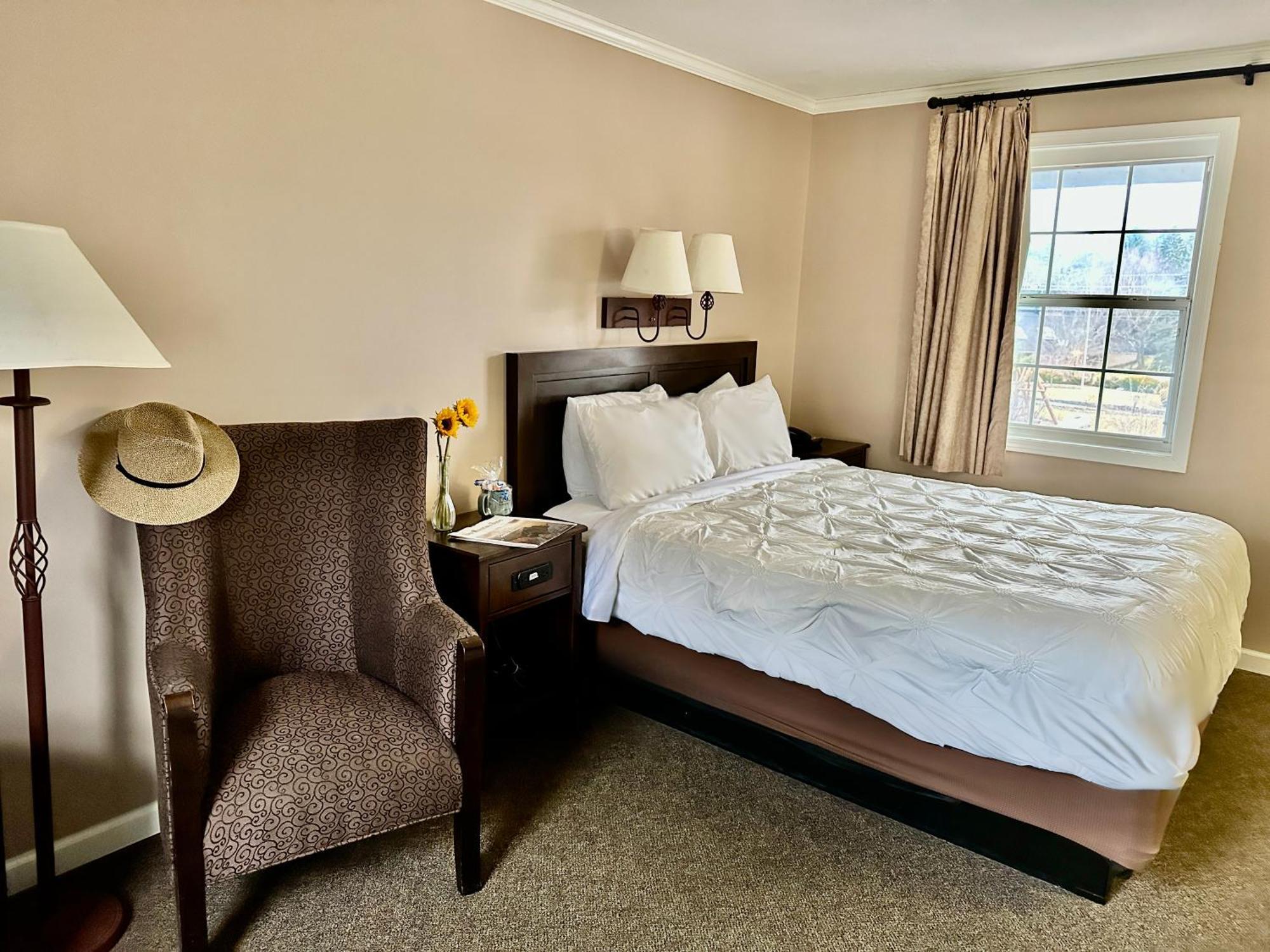 Queen Room