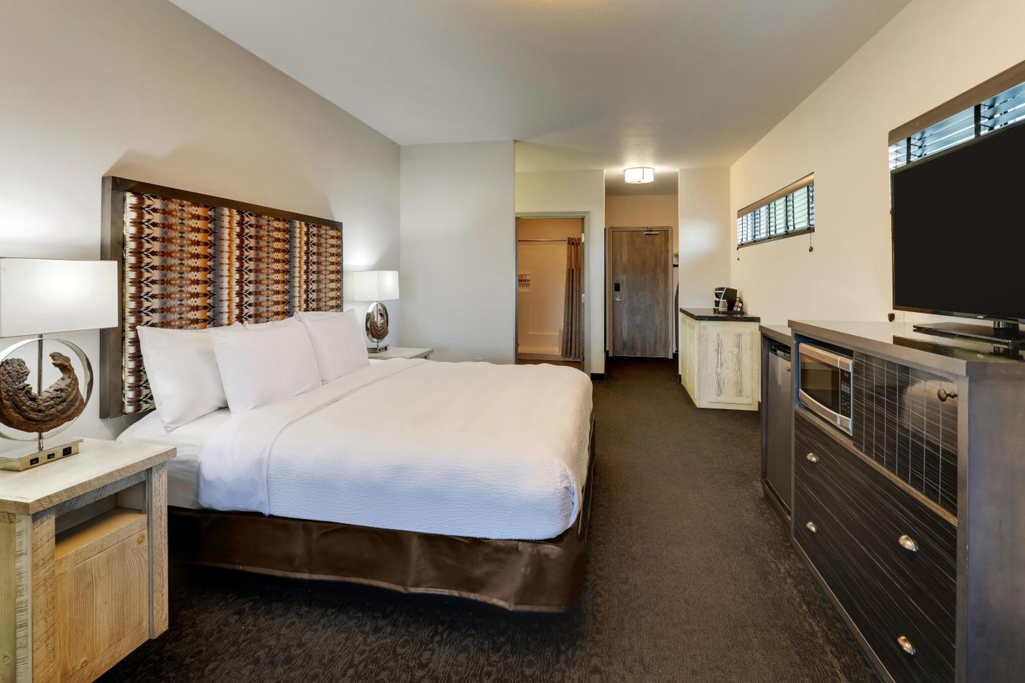 Superior King Room