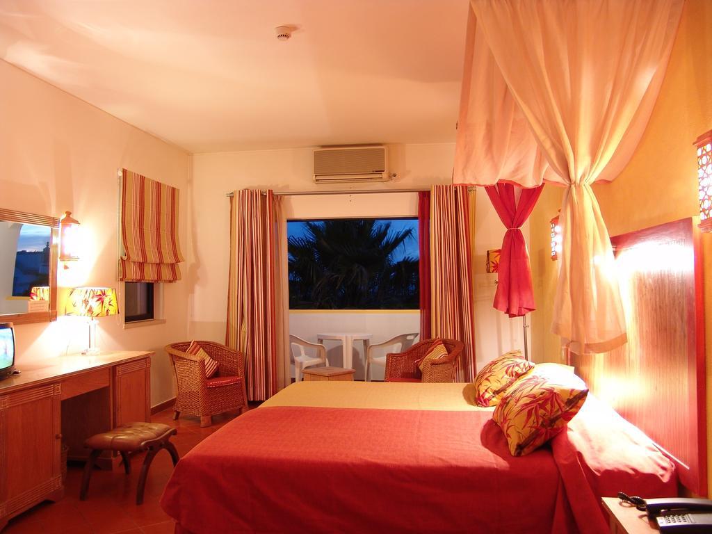 Quarto Twin Standard