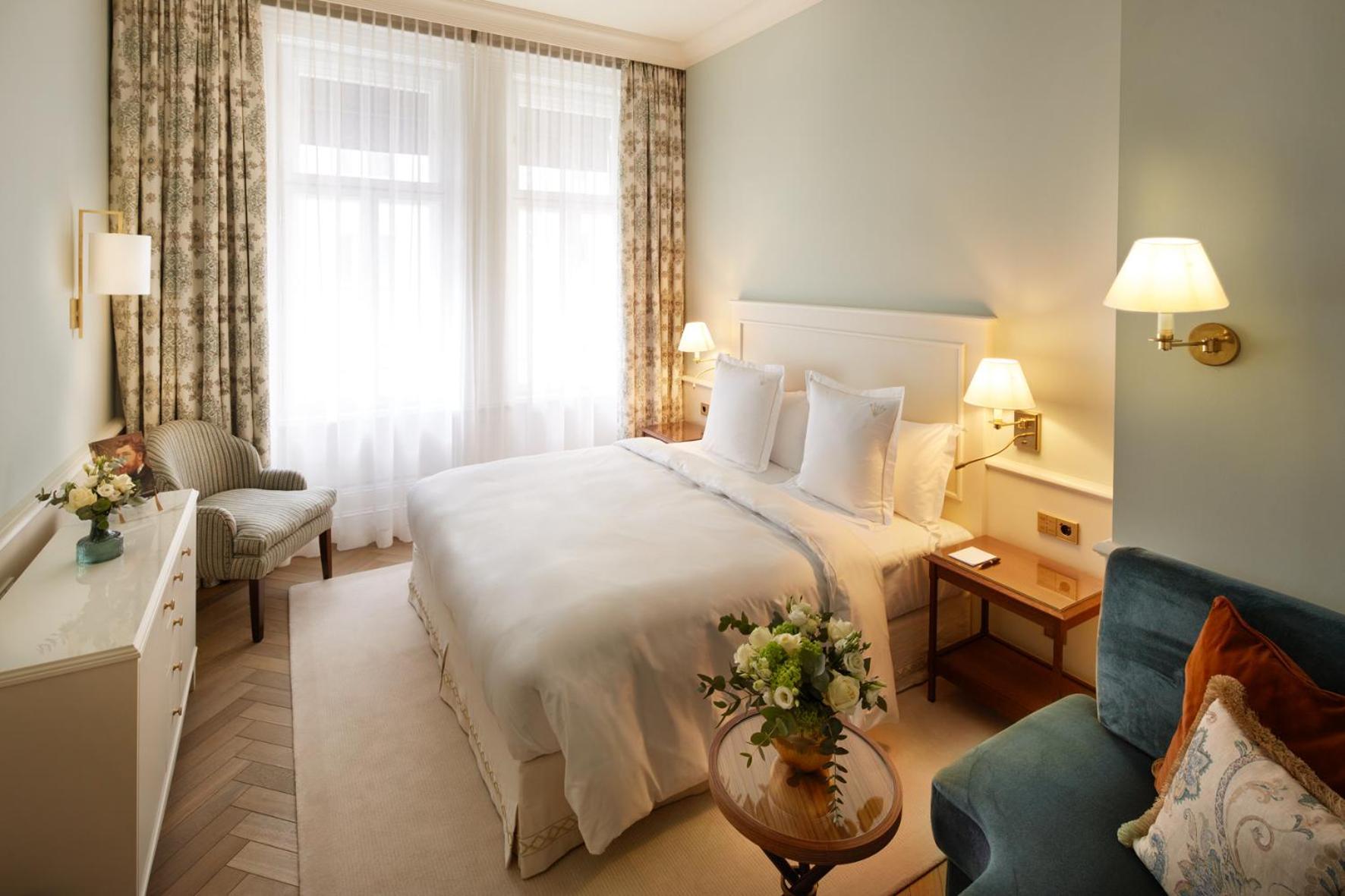 Double Room,1579040537:JPEG