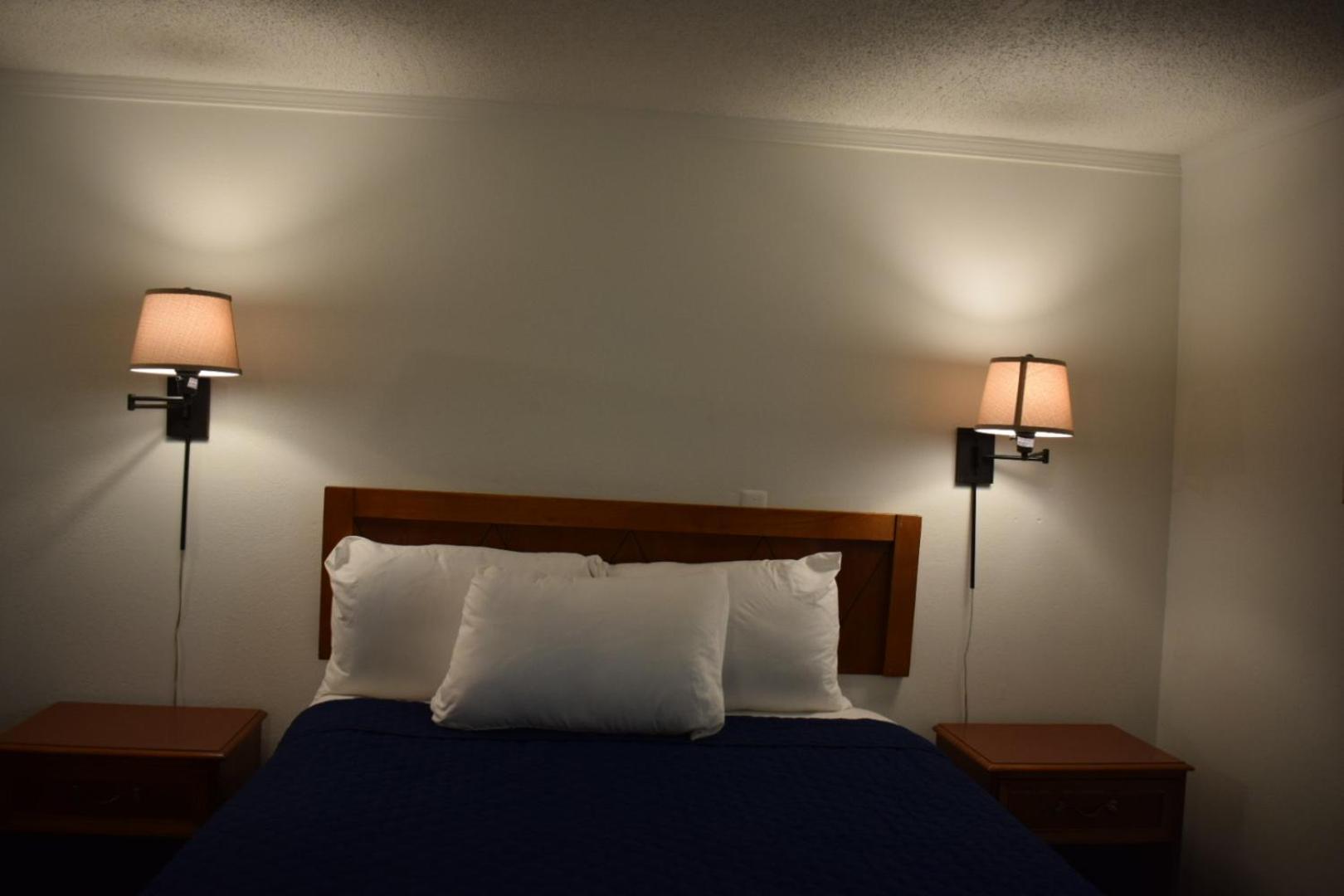 Queen Bed Non-Smoking