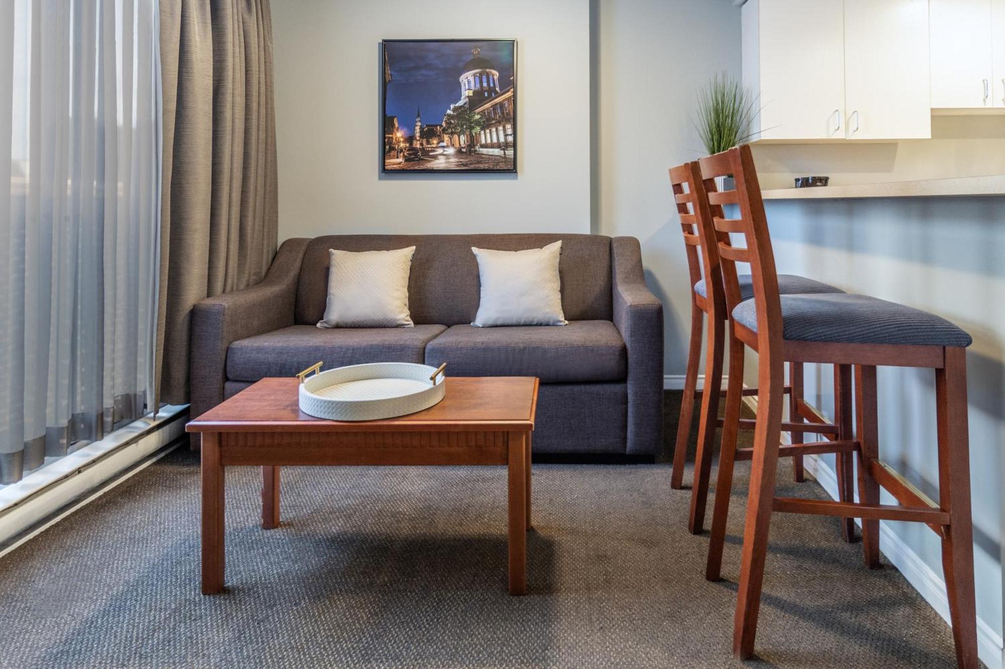 Junior King Suite