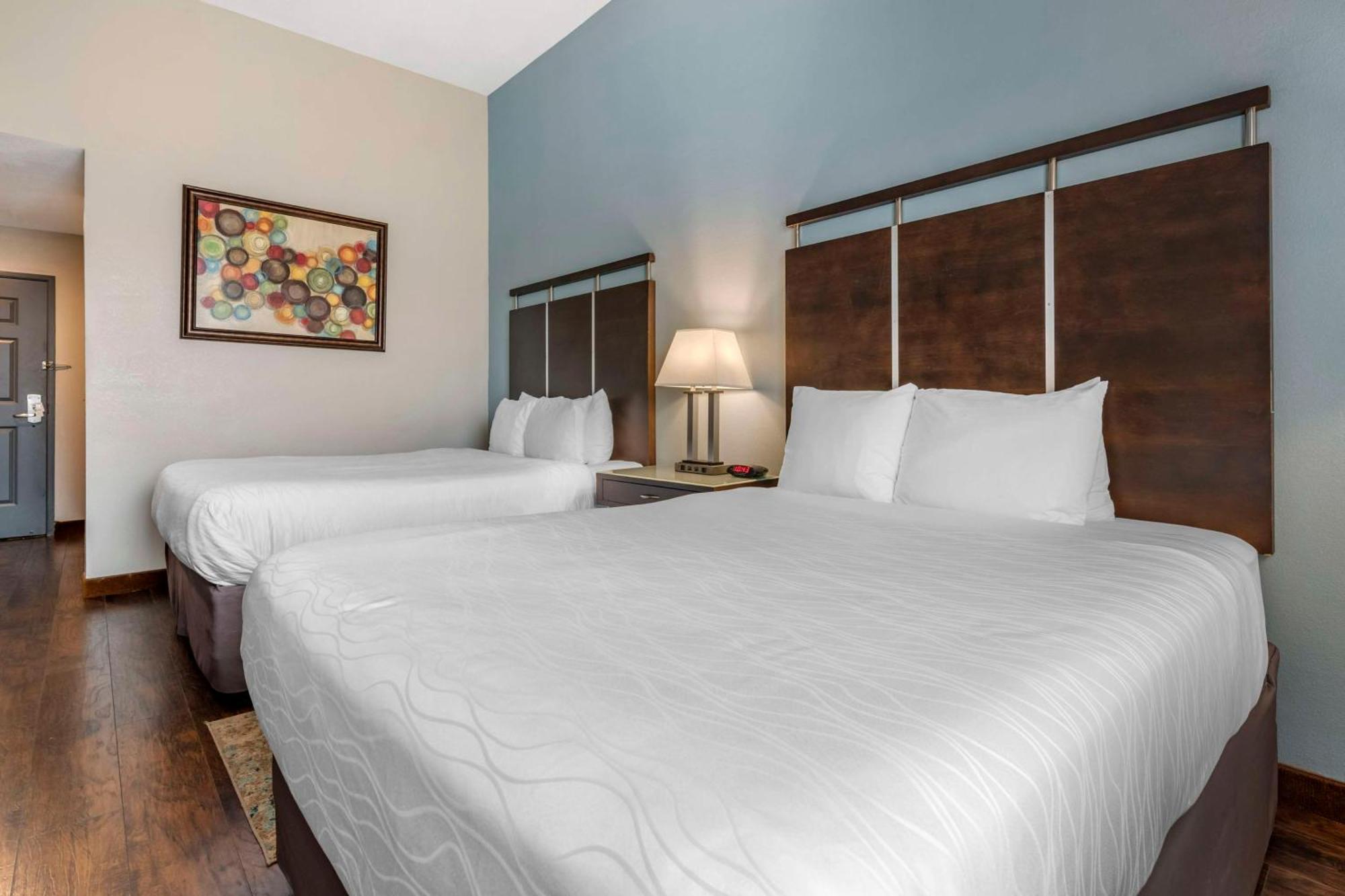 Queen Room Two Queen Beds Disability Access or Bath Tub