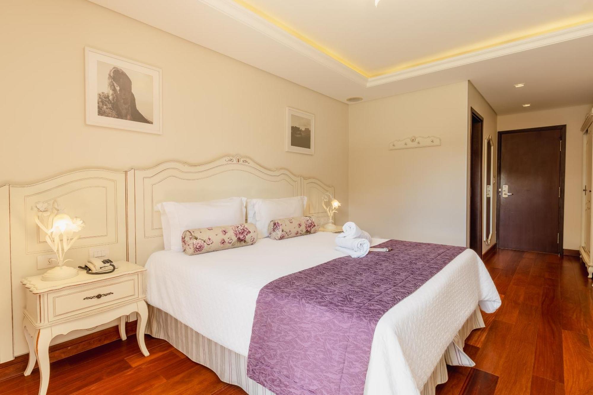 Quarto Triplo Deluxe com Varanda