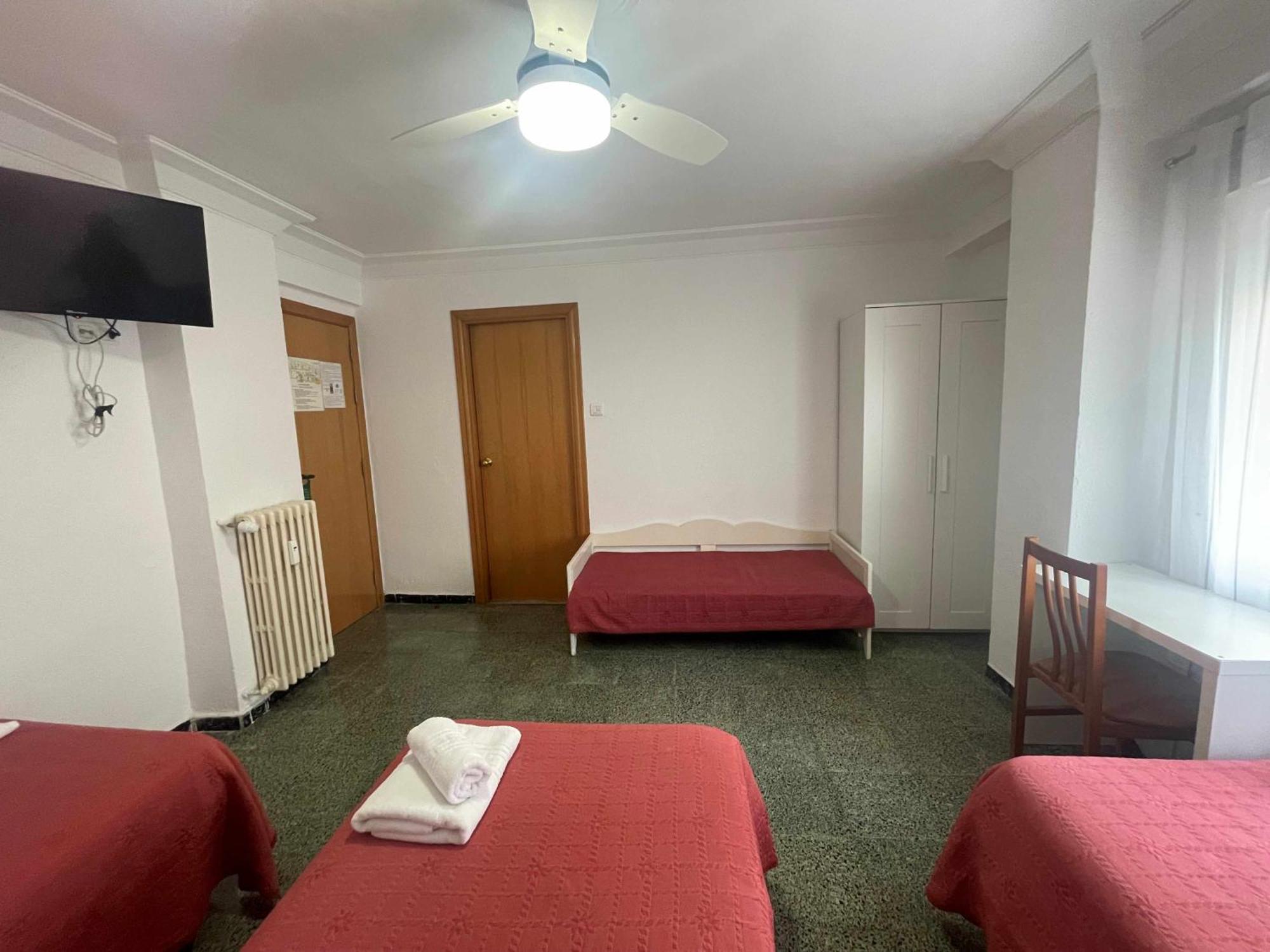Triple Room