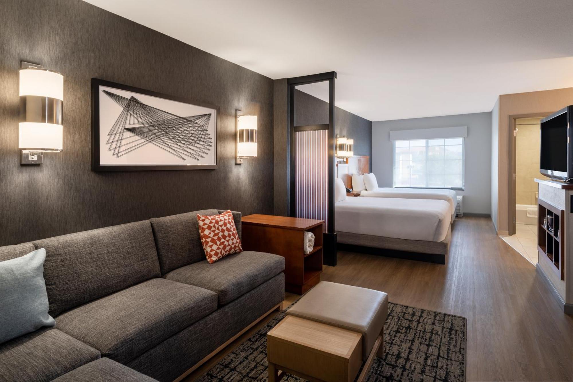 Queen Room Two Queen Beds Sofa Bed